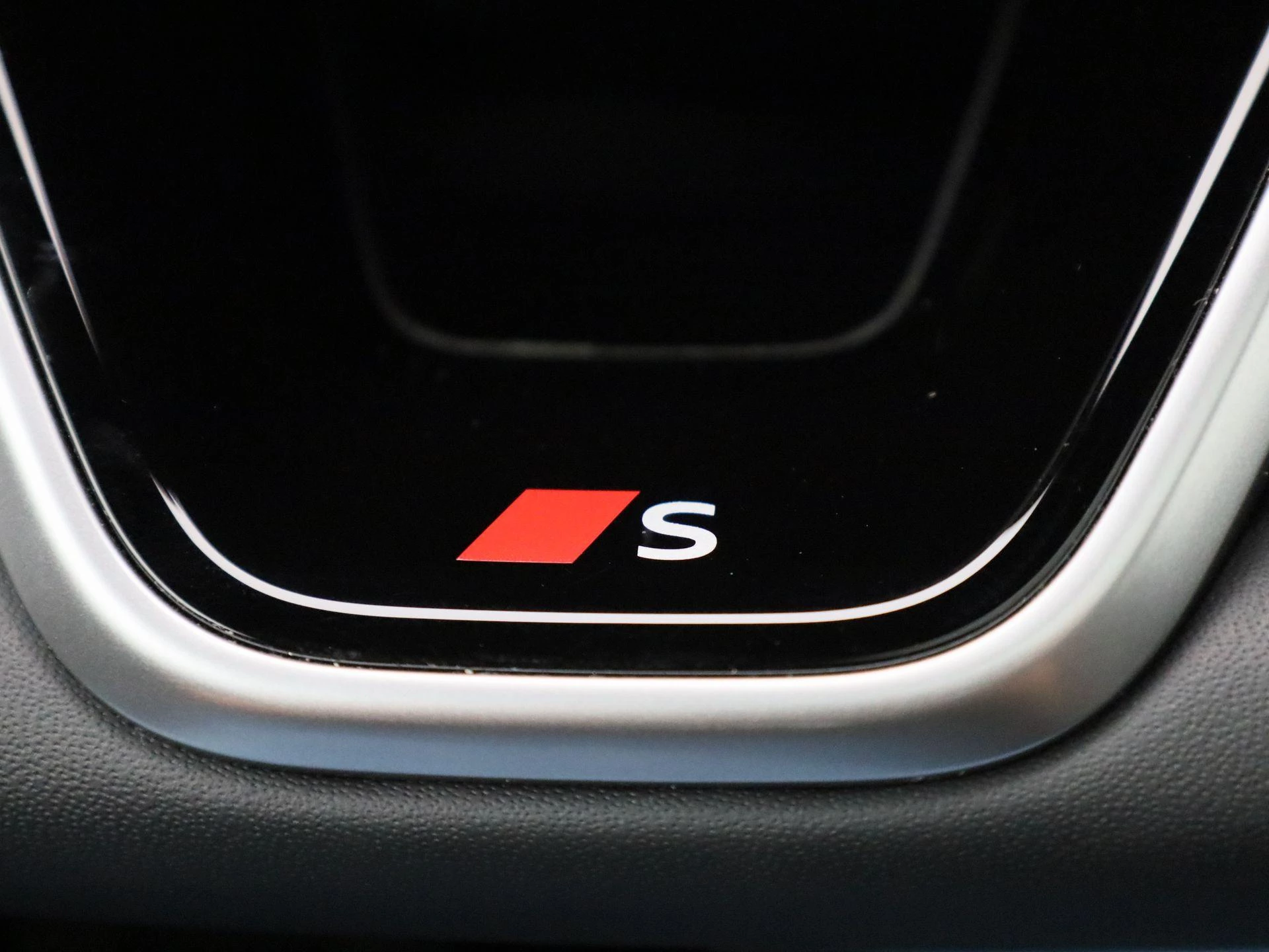 Audi-Q6 e-tron-image-35