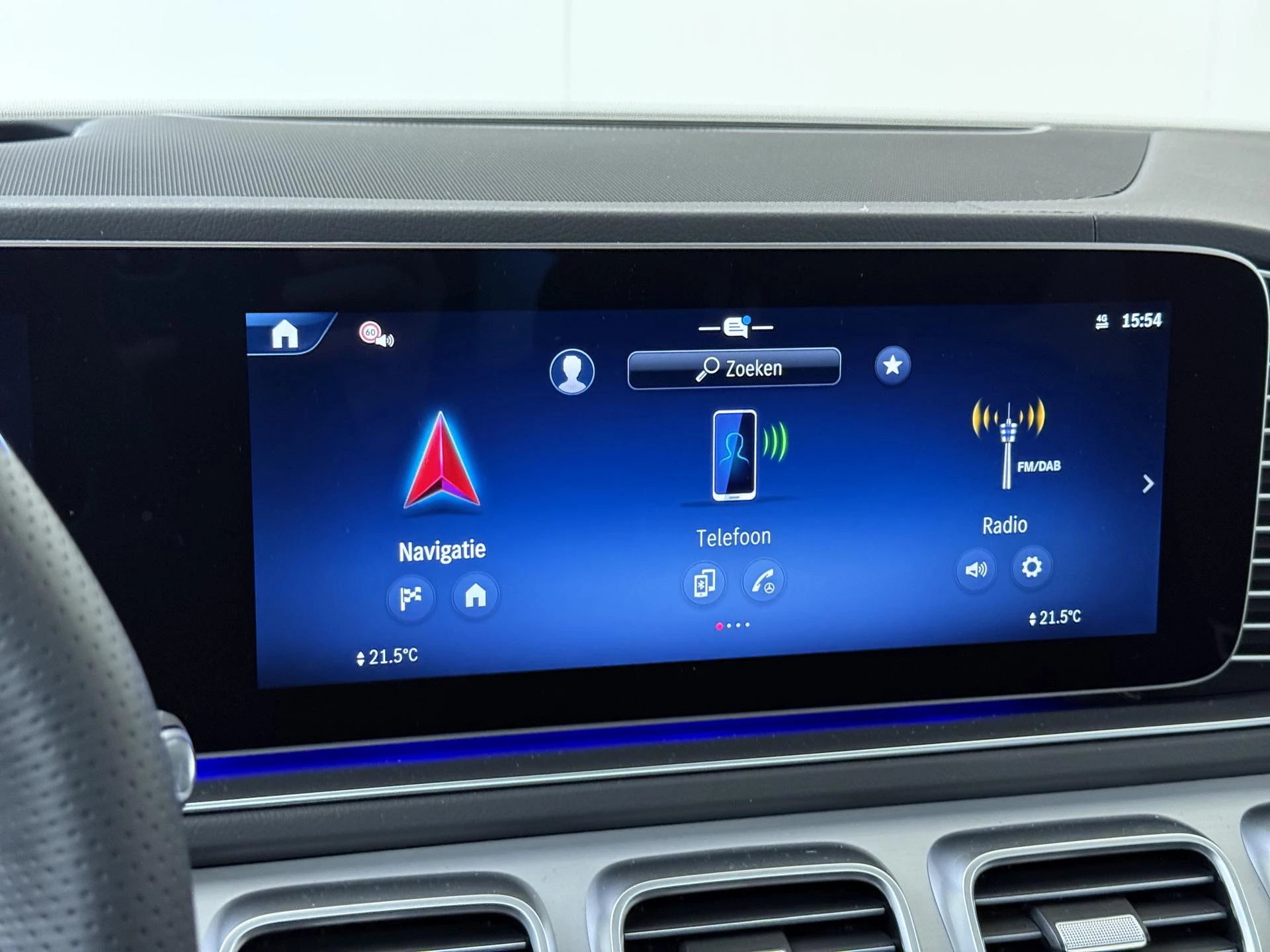 Mercedes-Benz-GLE-image-18