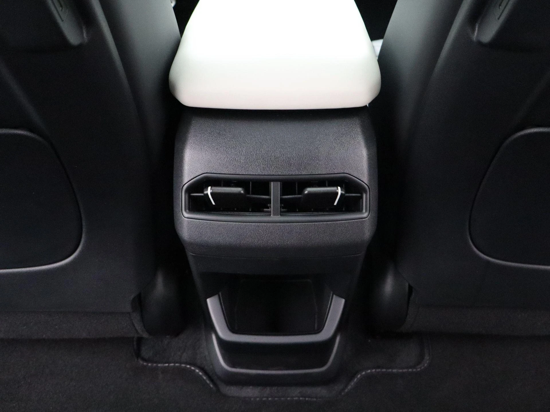 Kia-EV4-image-43