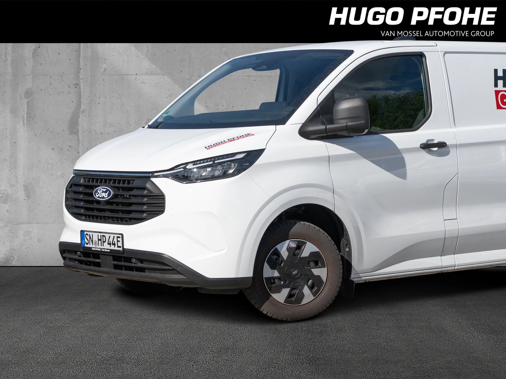 Ford-Transit Custom-image-1