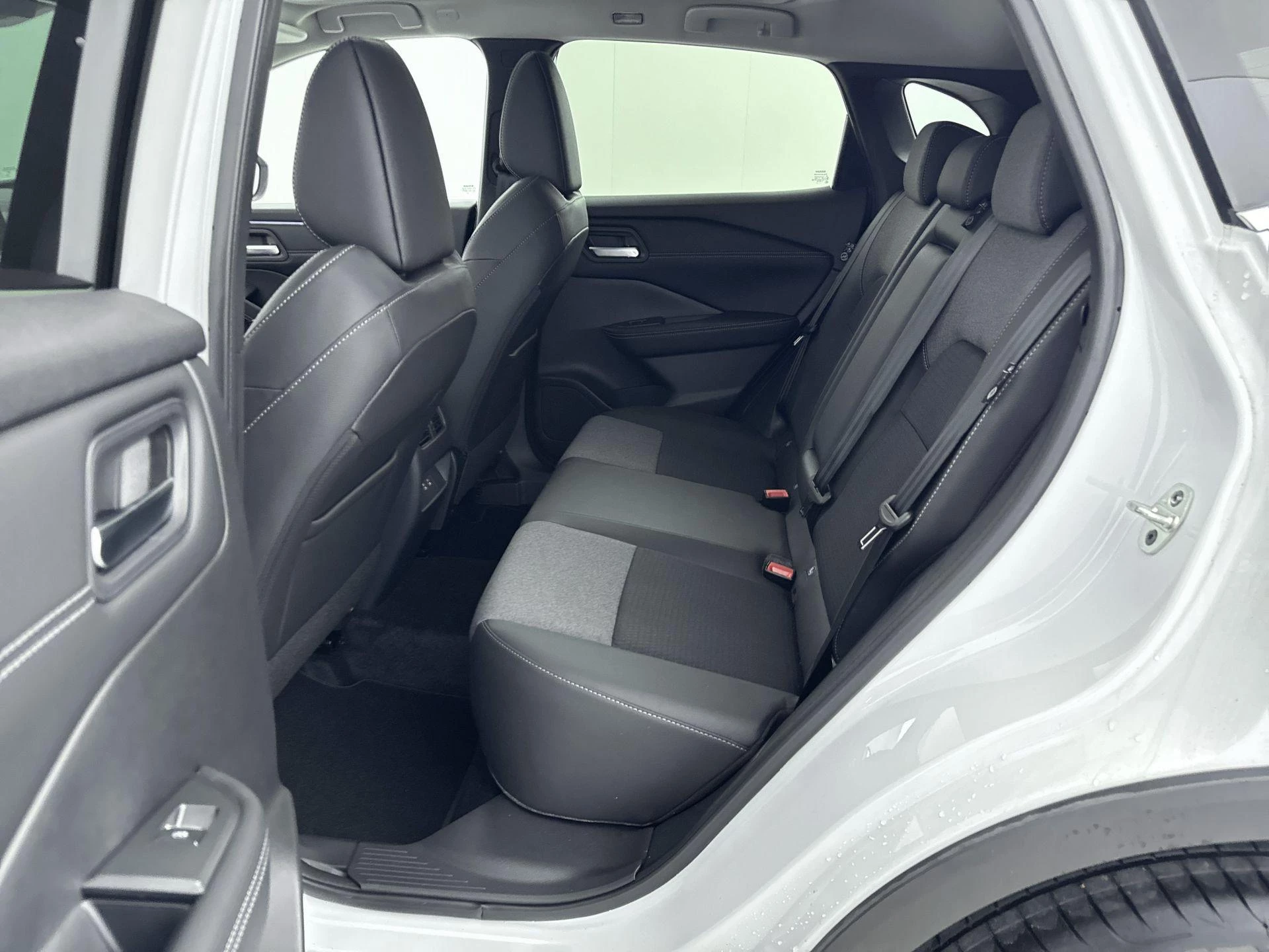 Nissan-QASHQAI-image-23