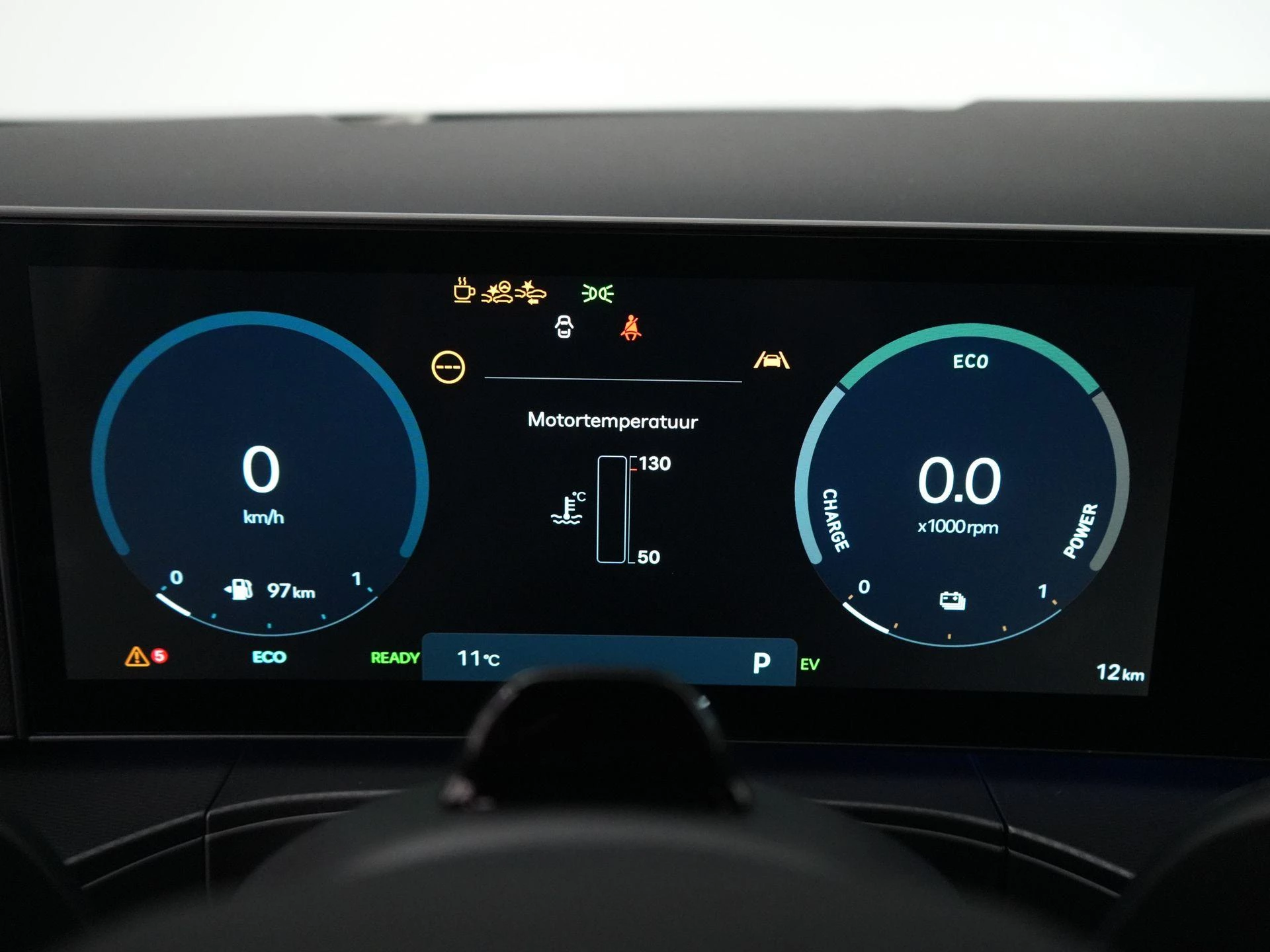 Hyundai-Santa Fe-image-9