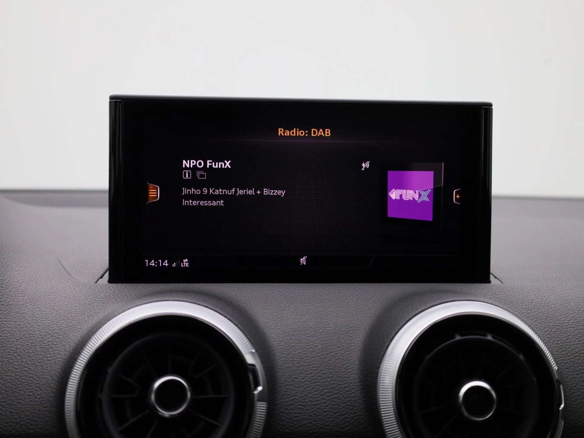 Audi-Q2-image-17