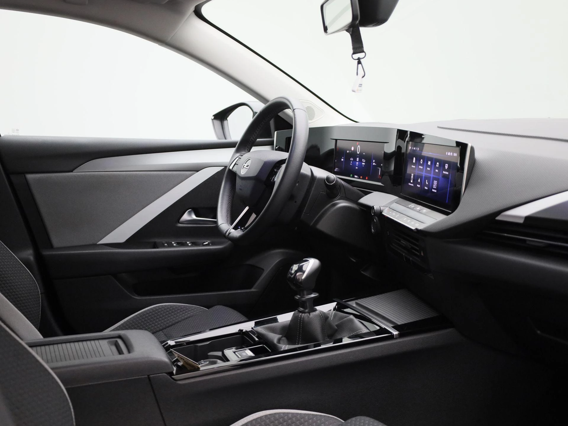 Opel-Astra-image-26