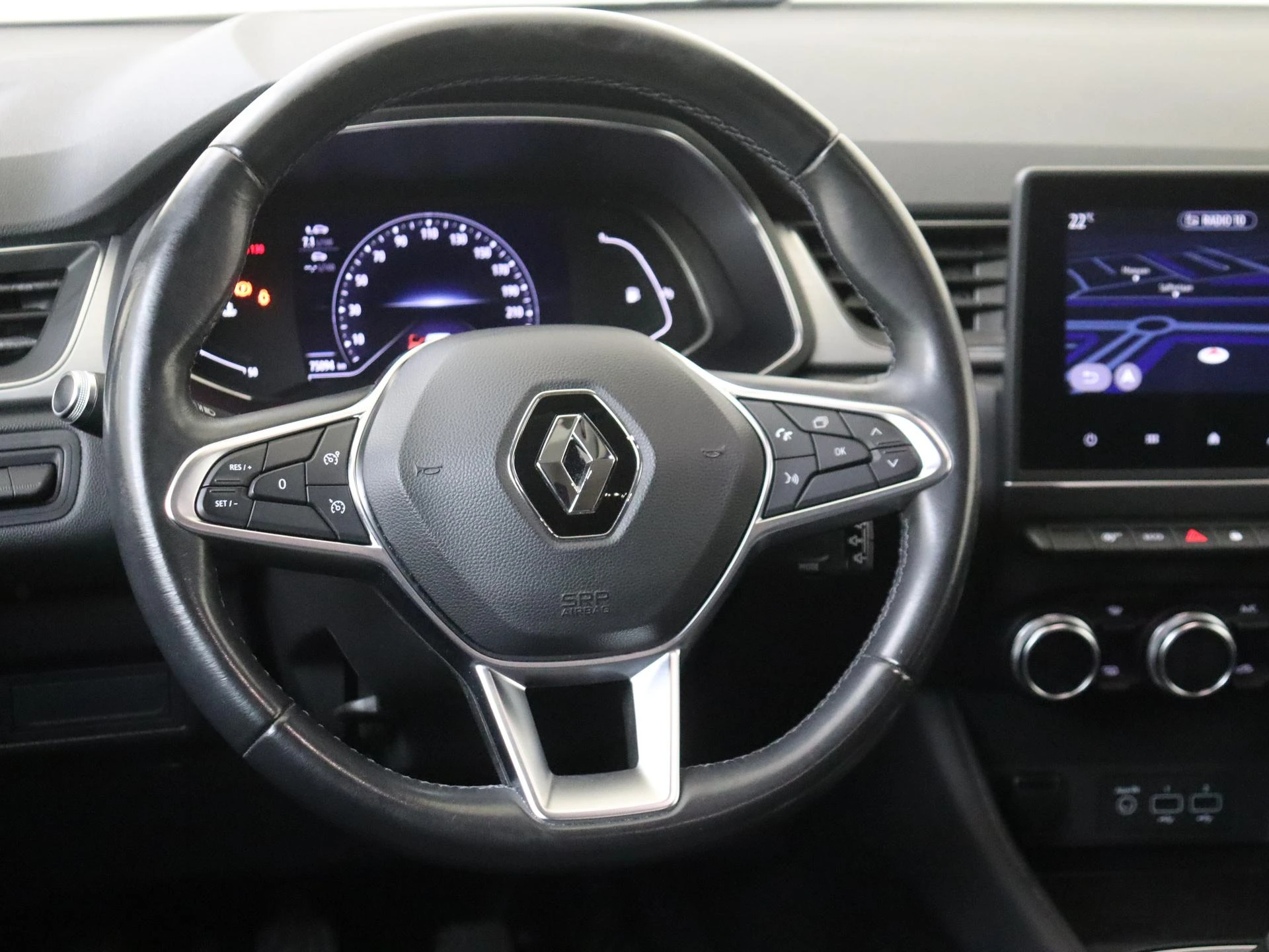 Renault-Captur-image-9