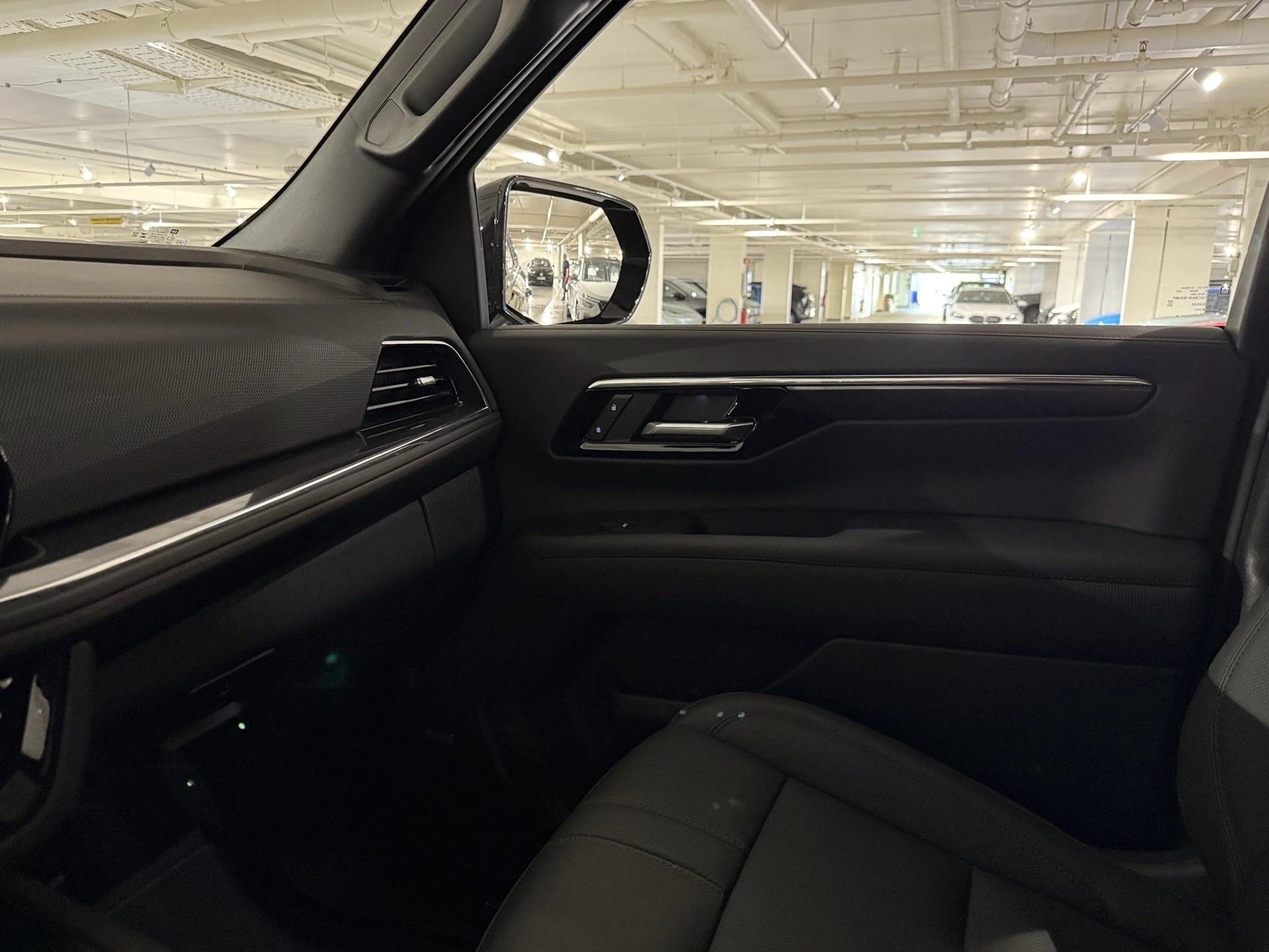 Chevrolet-Tahoe-image-8