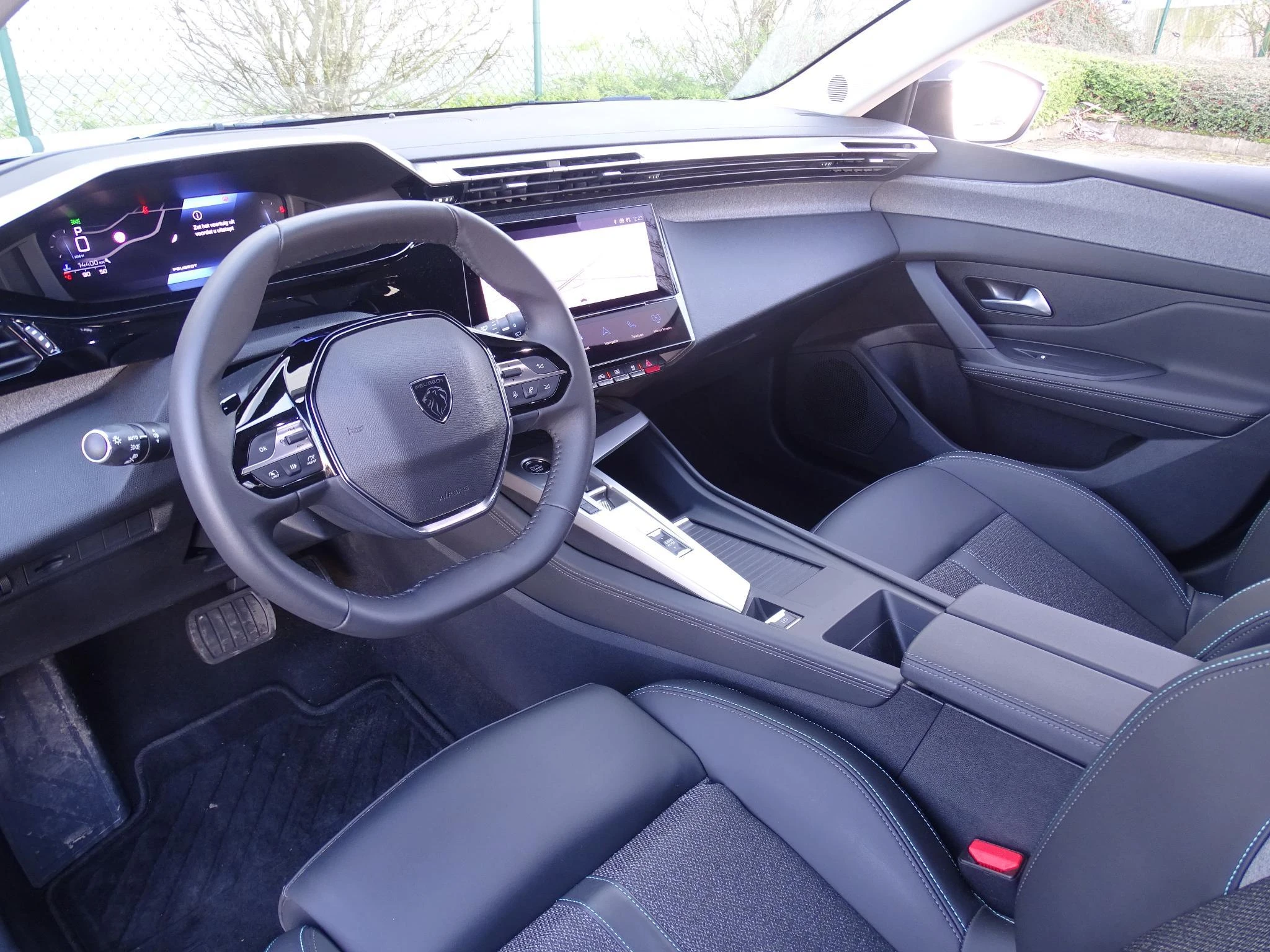 Peugeot-308-image-11