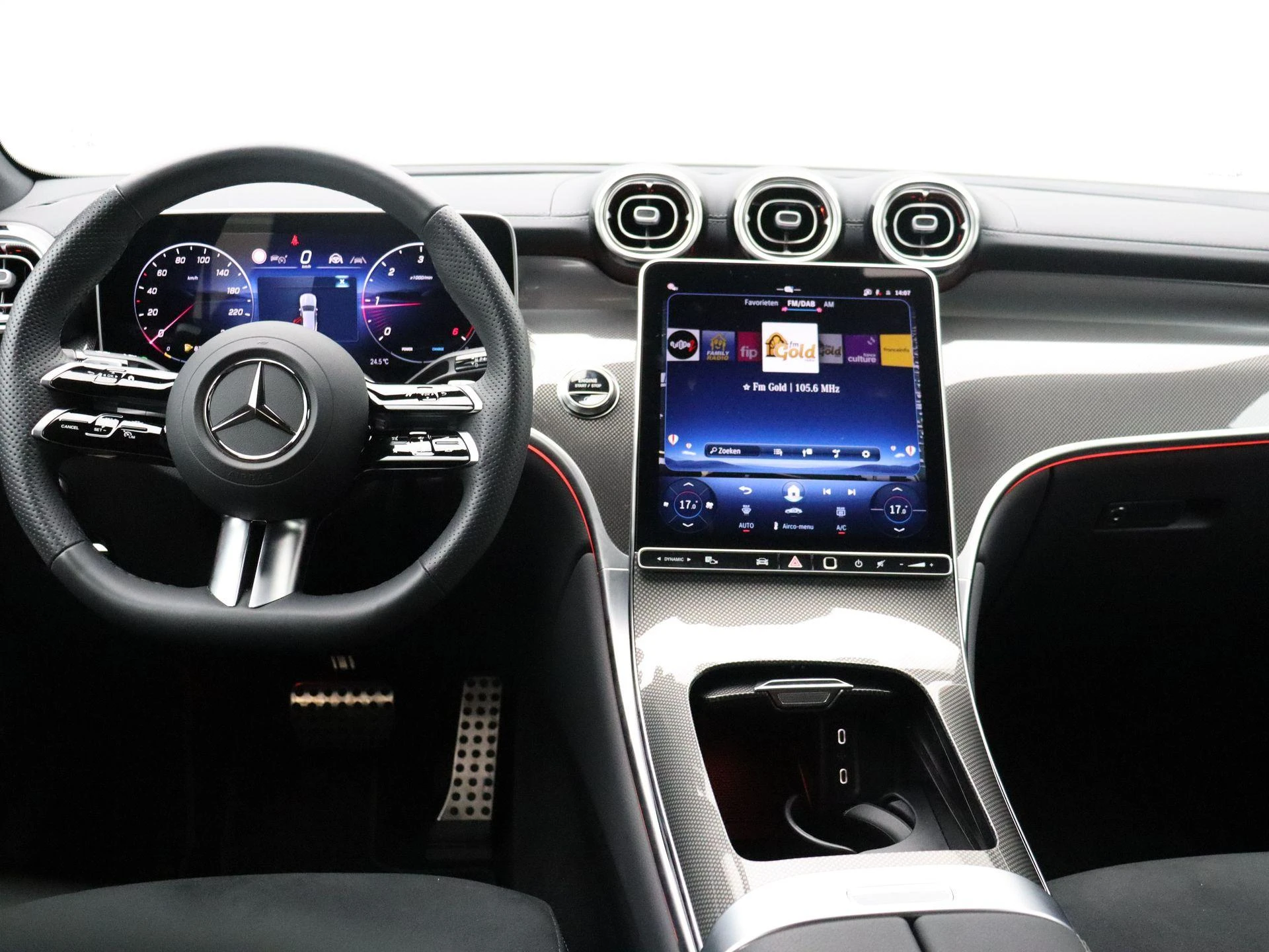 Mercedes-Benz-GLC-image-18