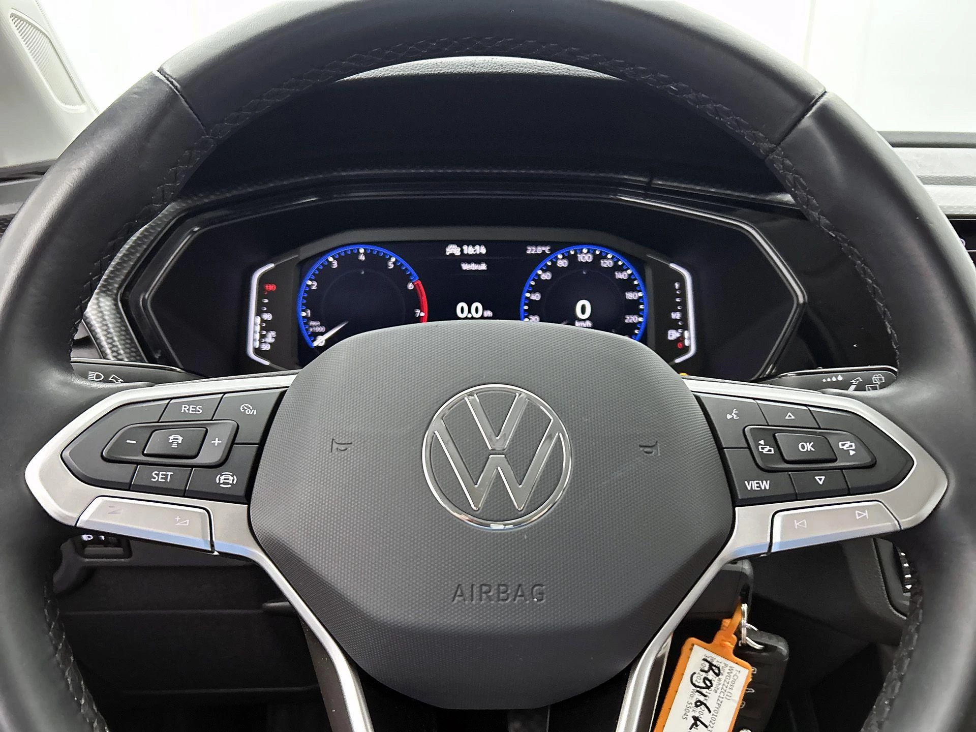Volkswagen-T-Cross-image-30