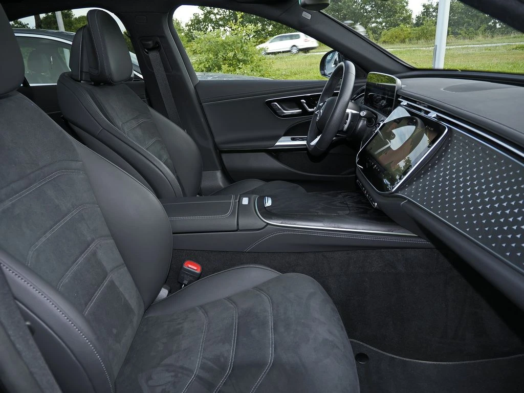Mercedes-Benz-E-Klasse 200-image-12