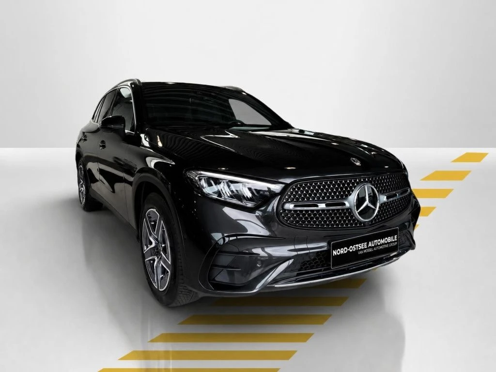 Mercedes-Benz-GLC 300 d-image-17