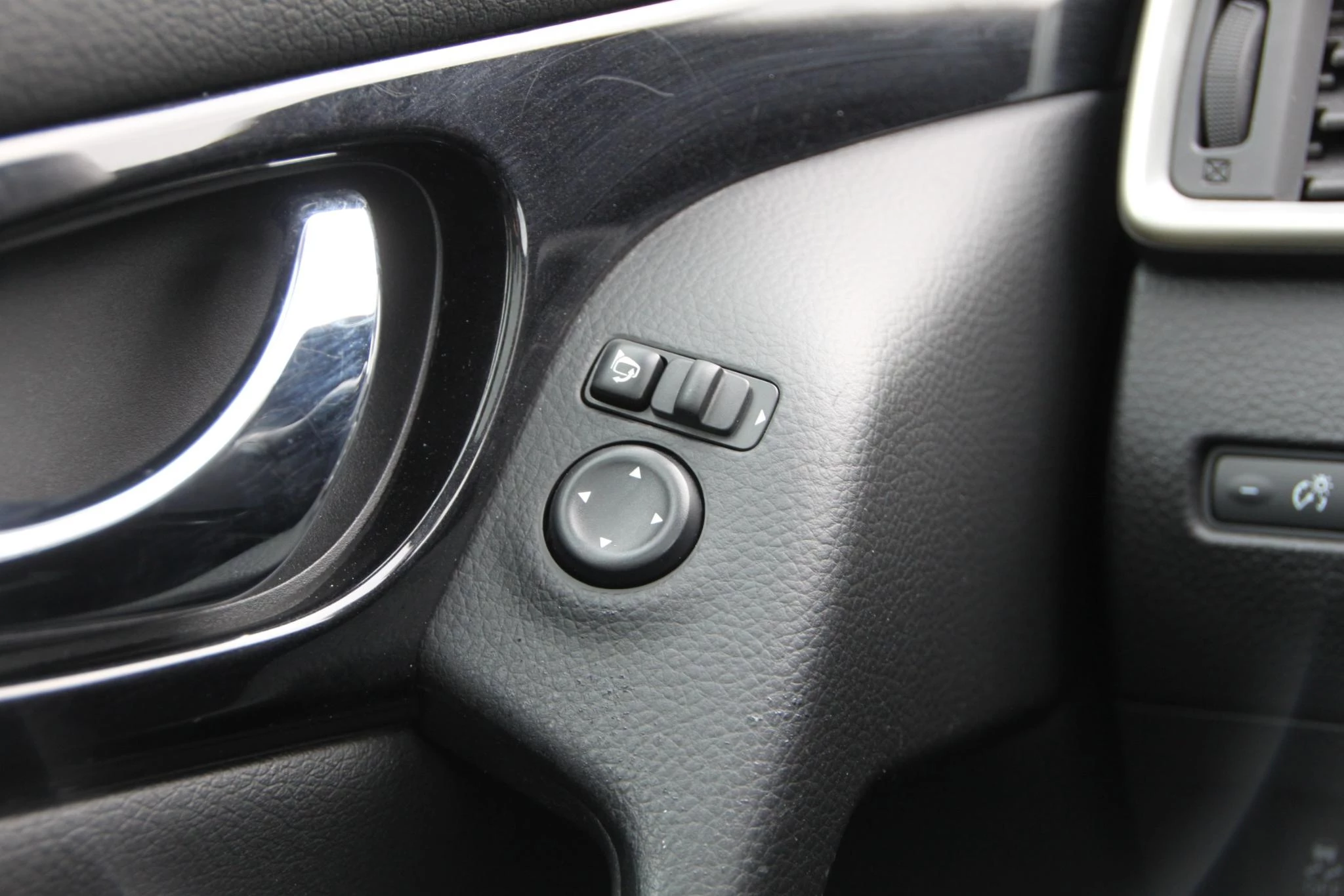 Nissan-QASHQAI-image-29