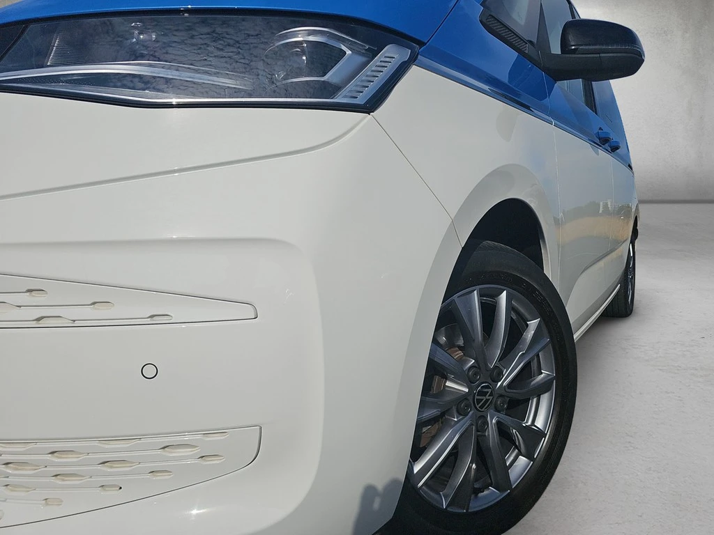 Volkswagen-Multivan-image-3