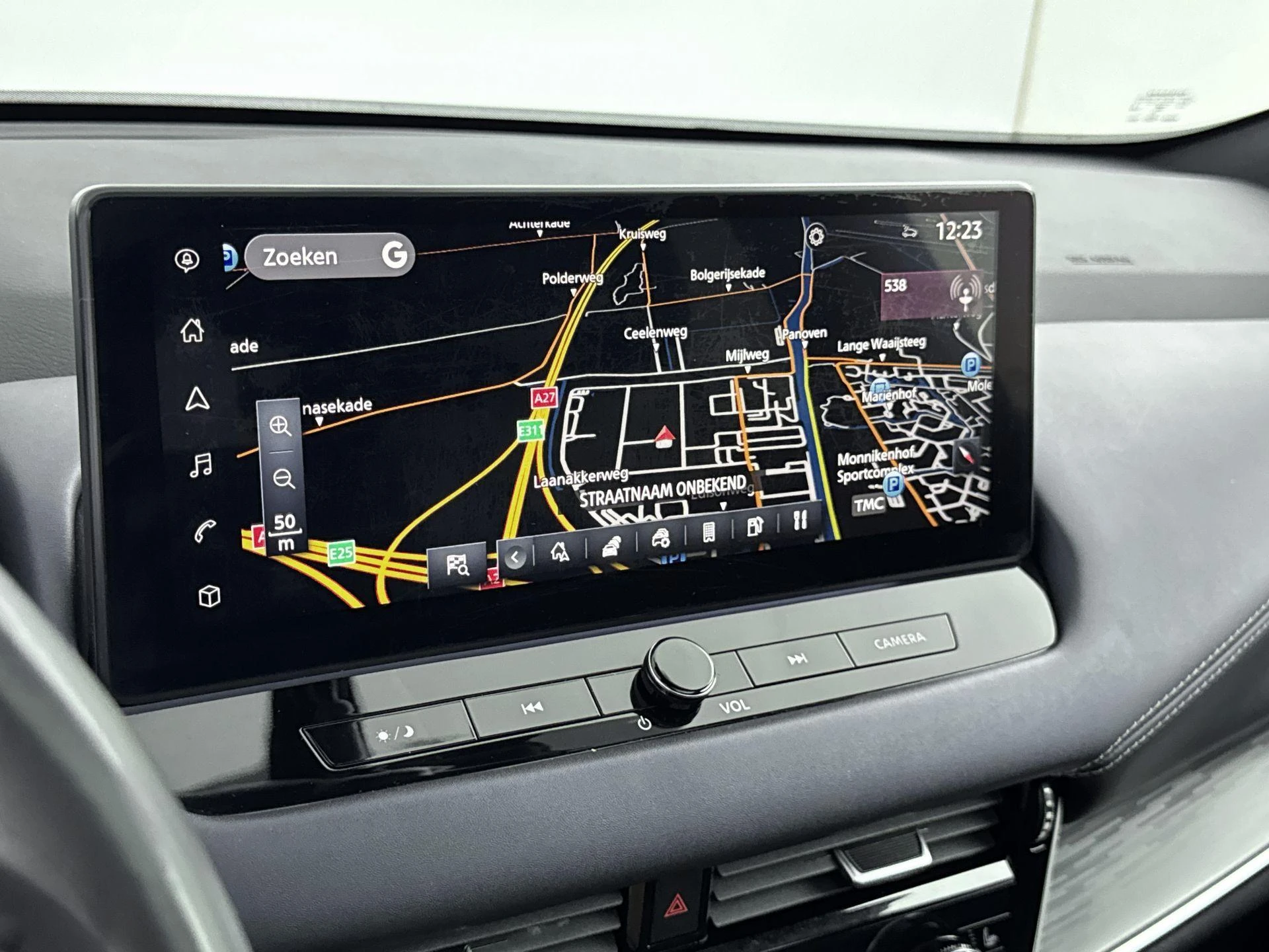 Nissan-QASHQAI-image-11