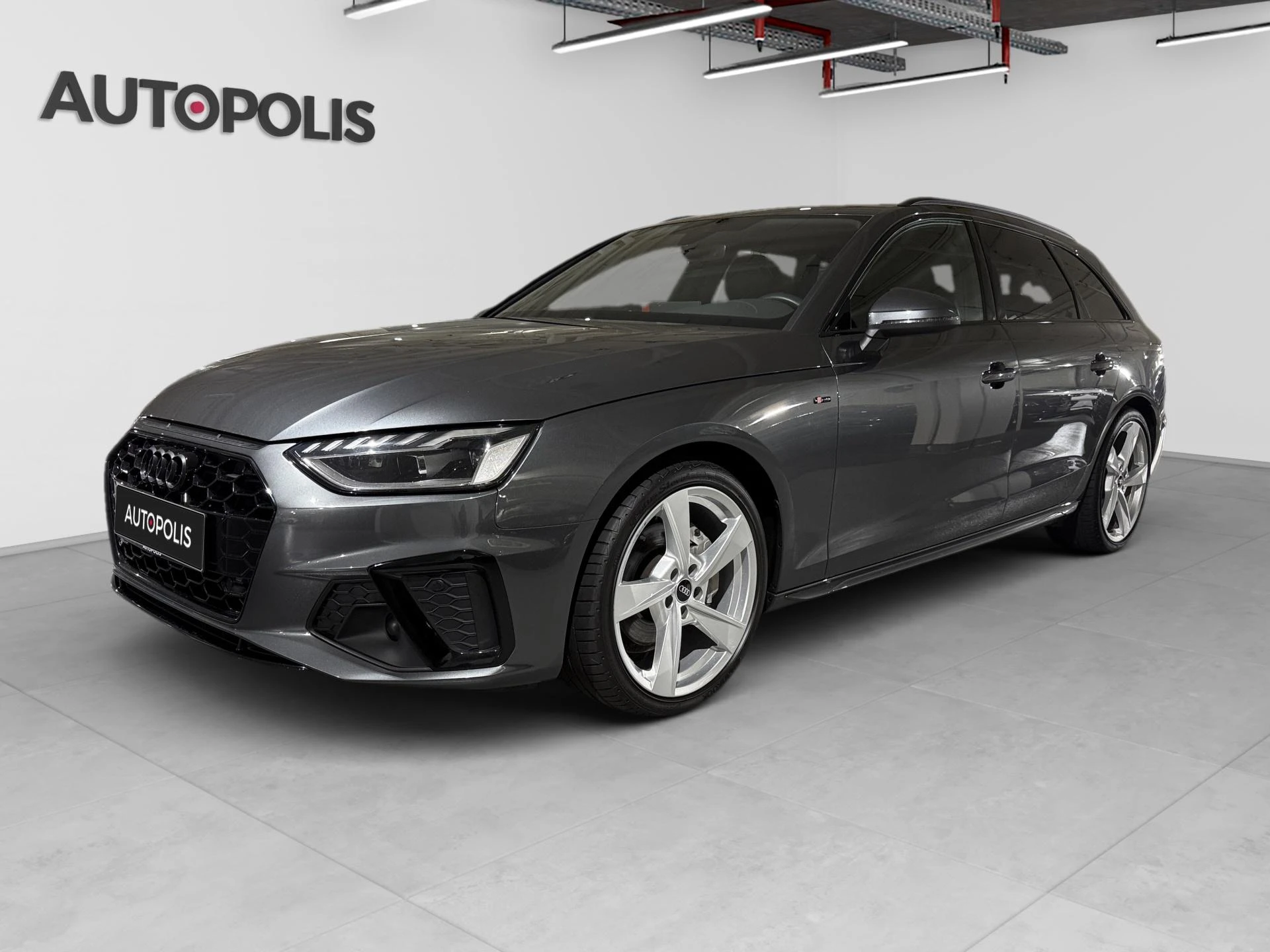 Audi-A4-image-0