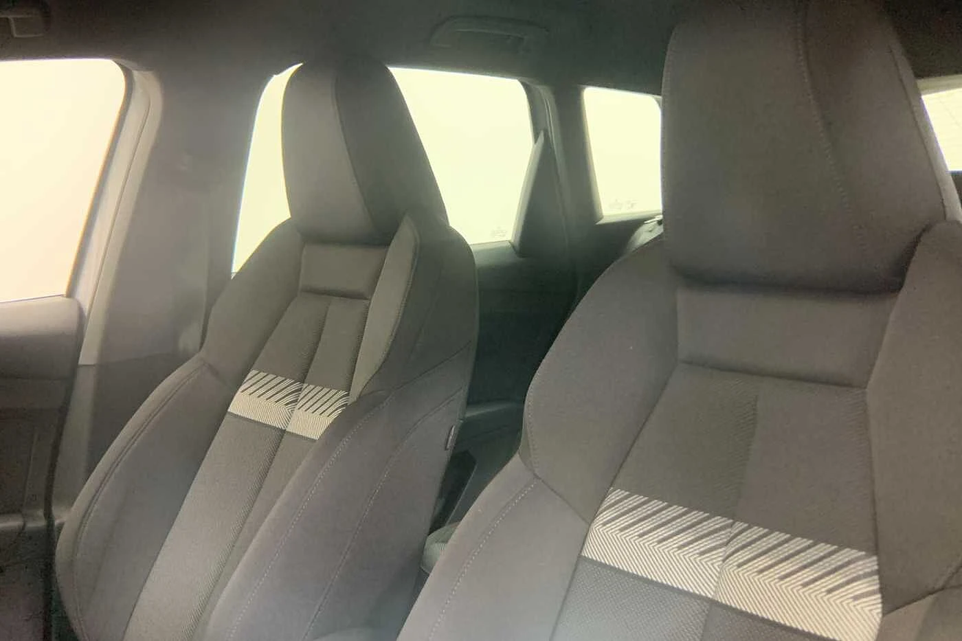 Audi-Q4 e-tron-image-8