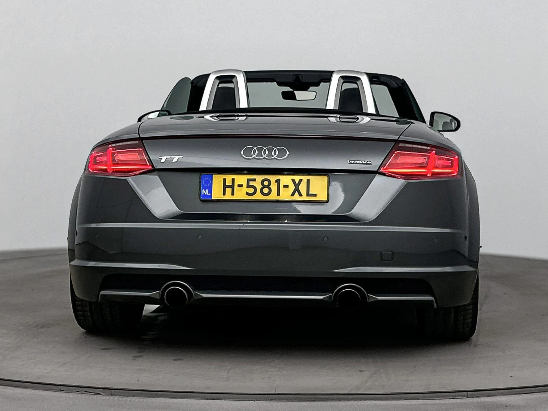 Audi-TT-image-2
