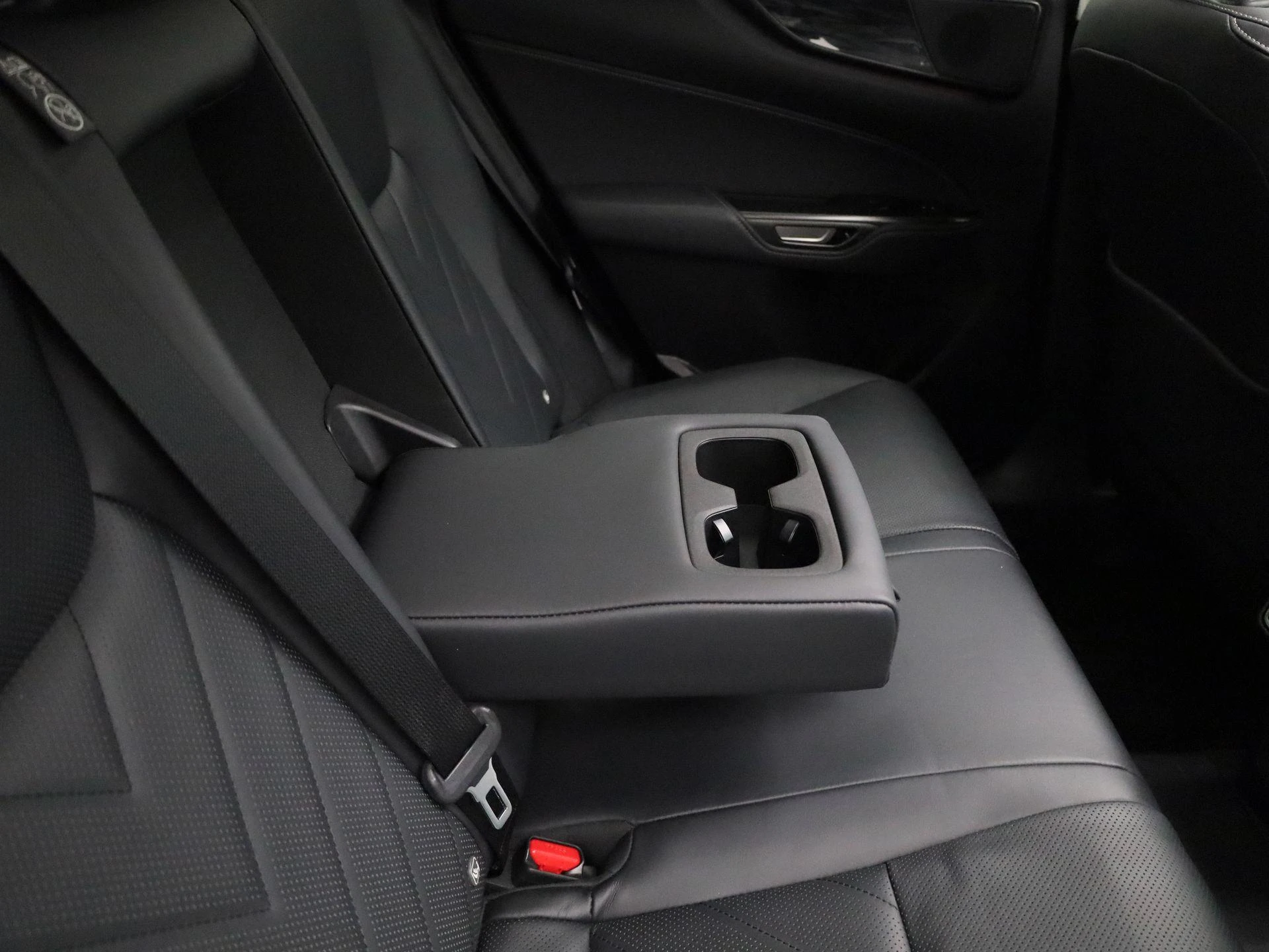 Lexus-NX-image-43