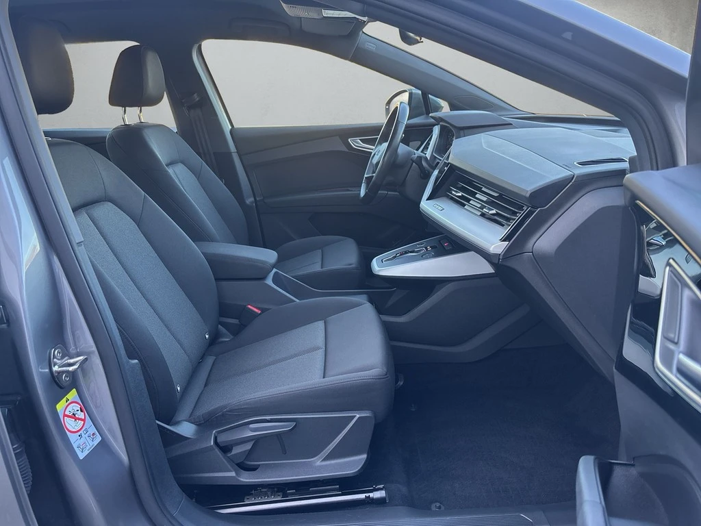 Audi-Q4 e-tron-image-13