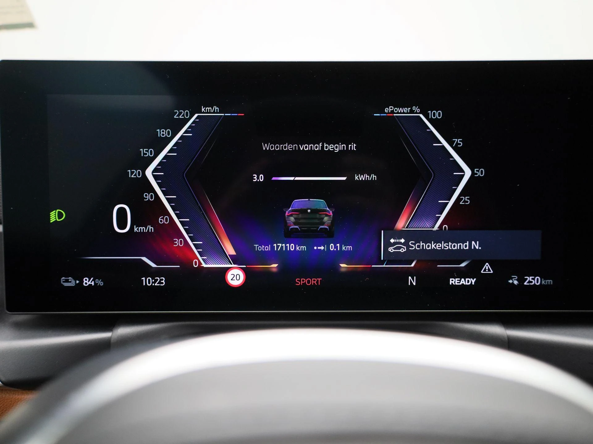 BMW-i4-image-17