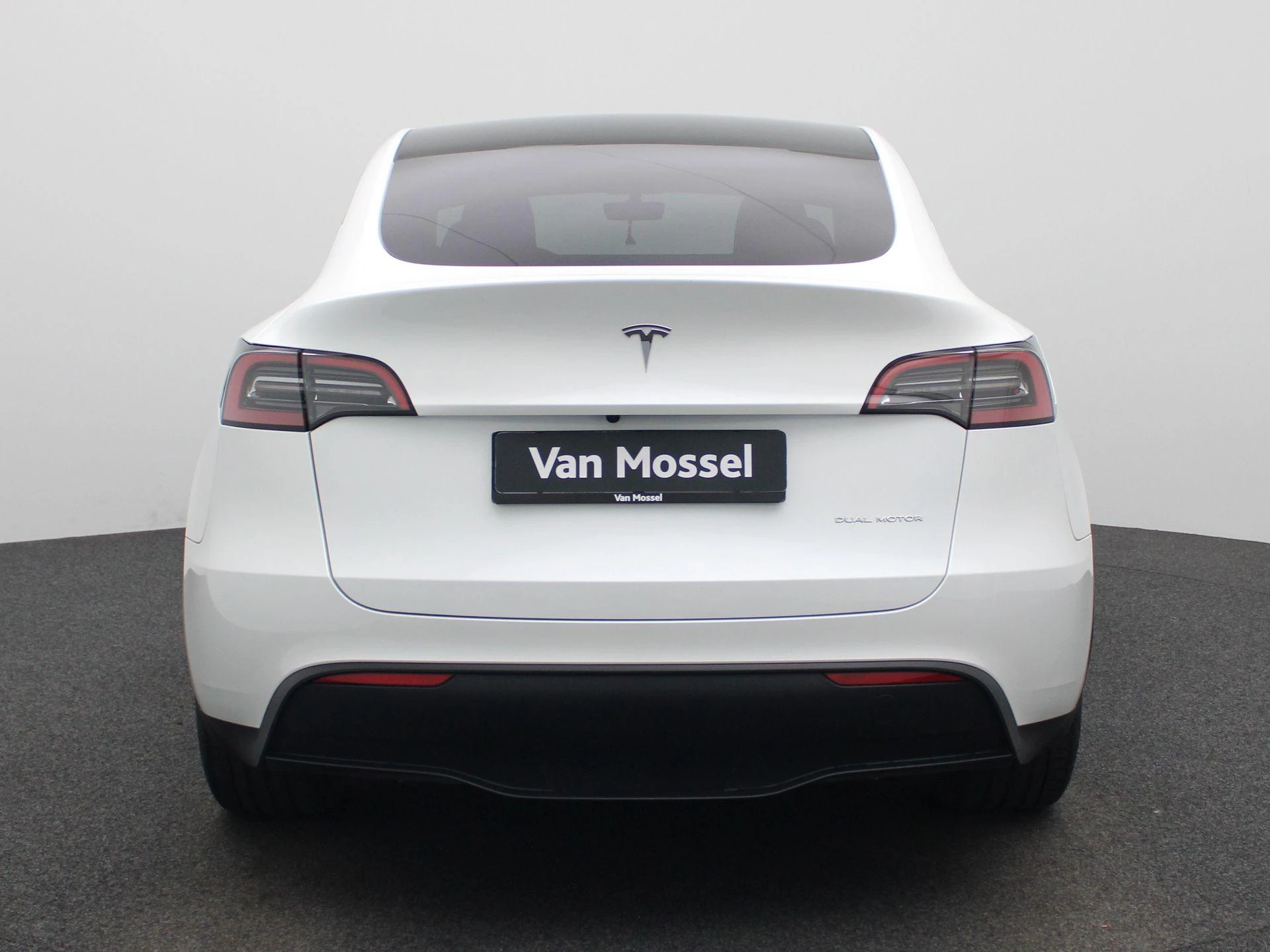 Tesla Model Y Long Range Dual Motor AWD