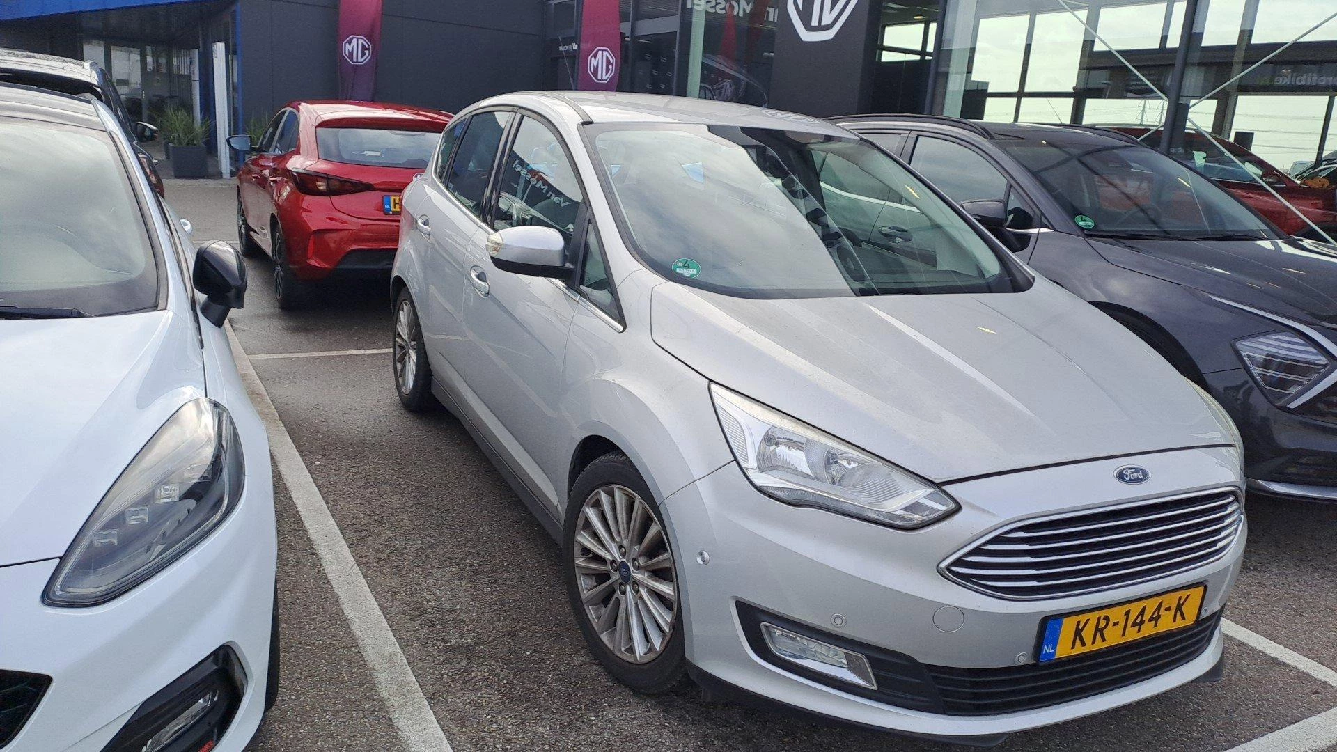 Ford C-MAX 1.0 Titanium