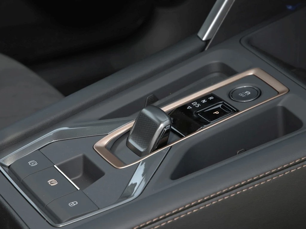 CUPRA Leon Sportstourer ST VZ Black Ed. UPE 62.375 4Drive