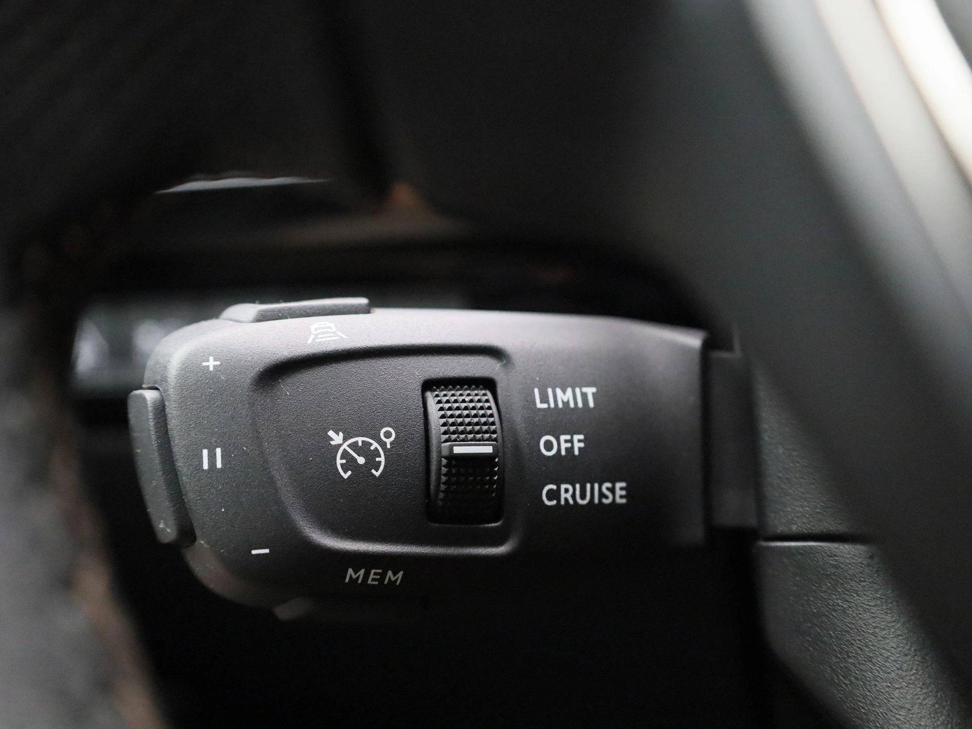 Peugeot-508-image-32