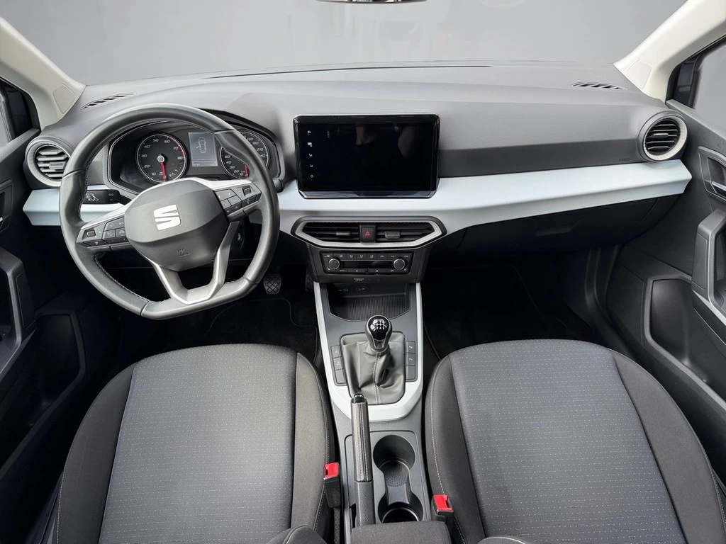 SEAT-Arona-image-7