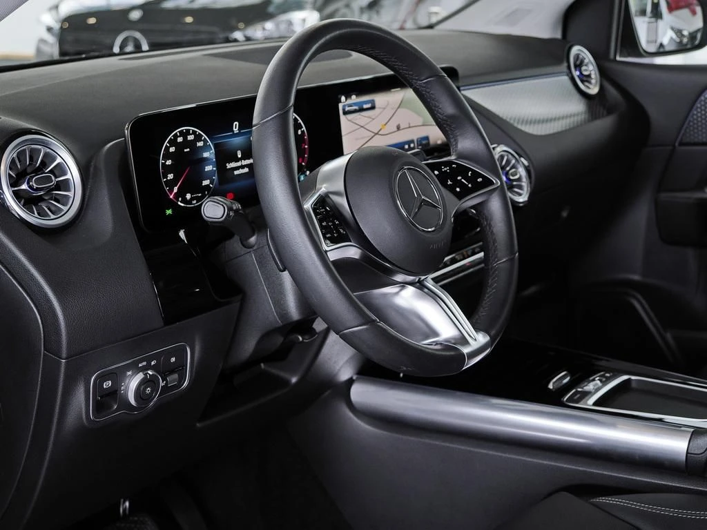 Mercedes-Benz-B-Klasse 200-image-9