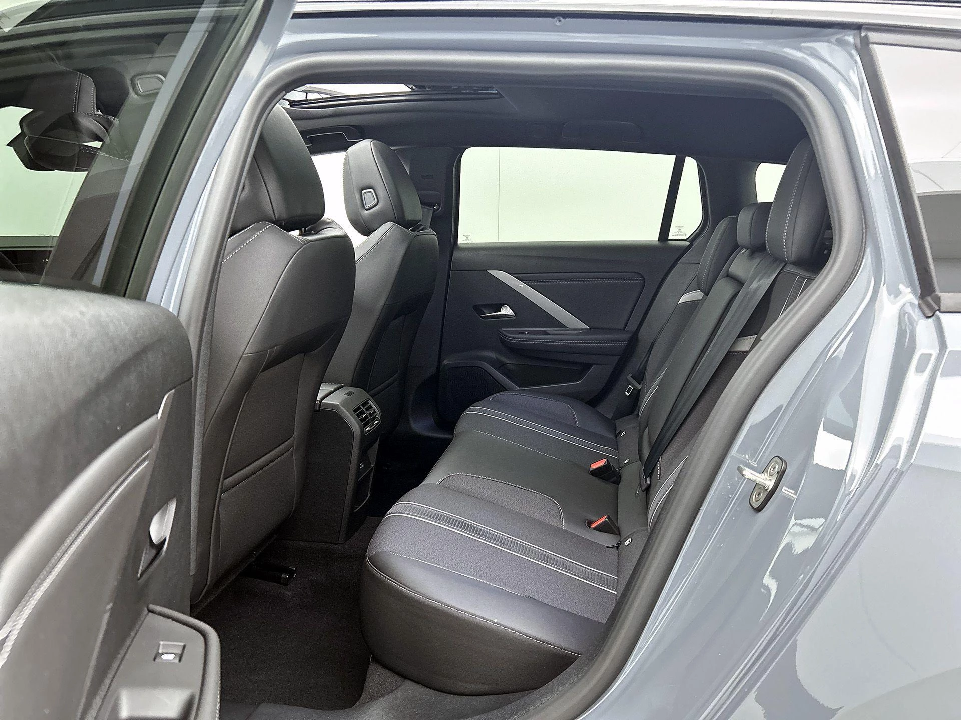 Opel-Astra-image-26