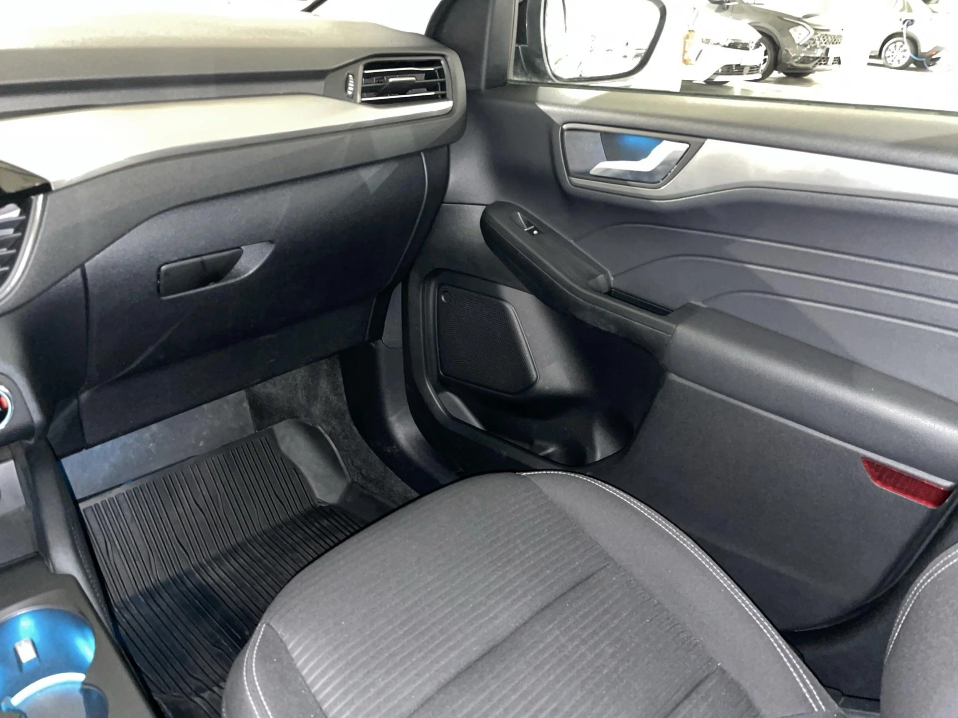 Ford-Kuga-image-8