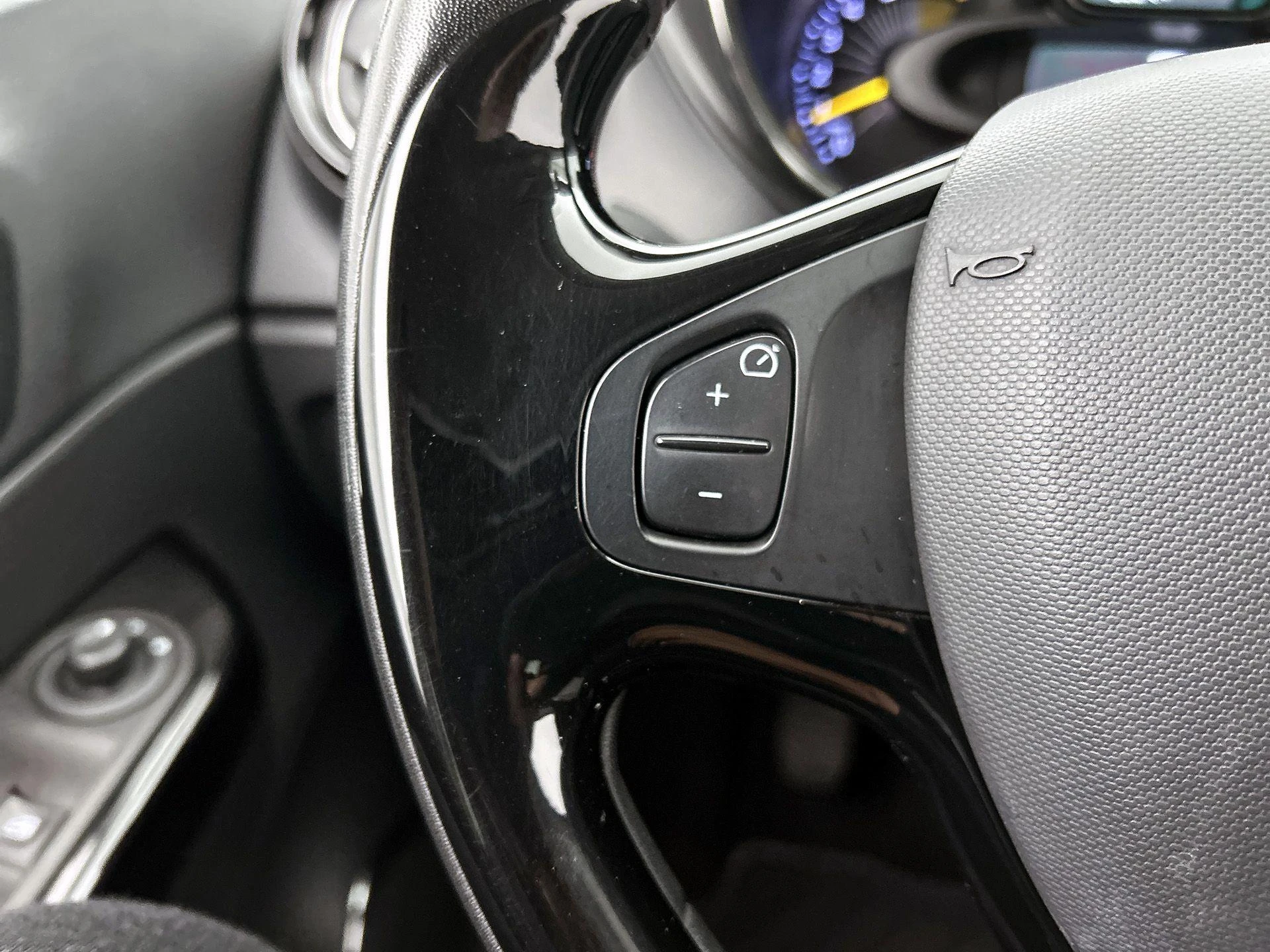 Renault-Captur-image-5
