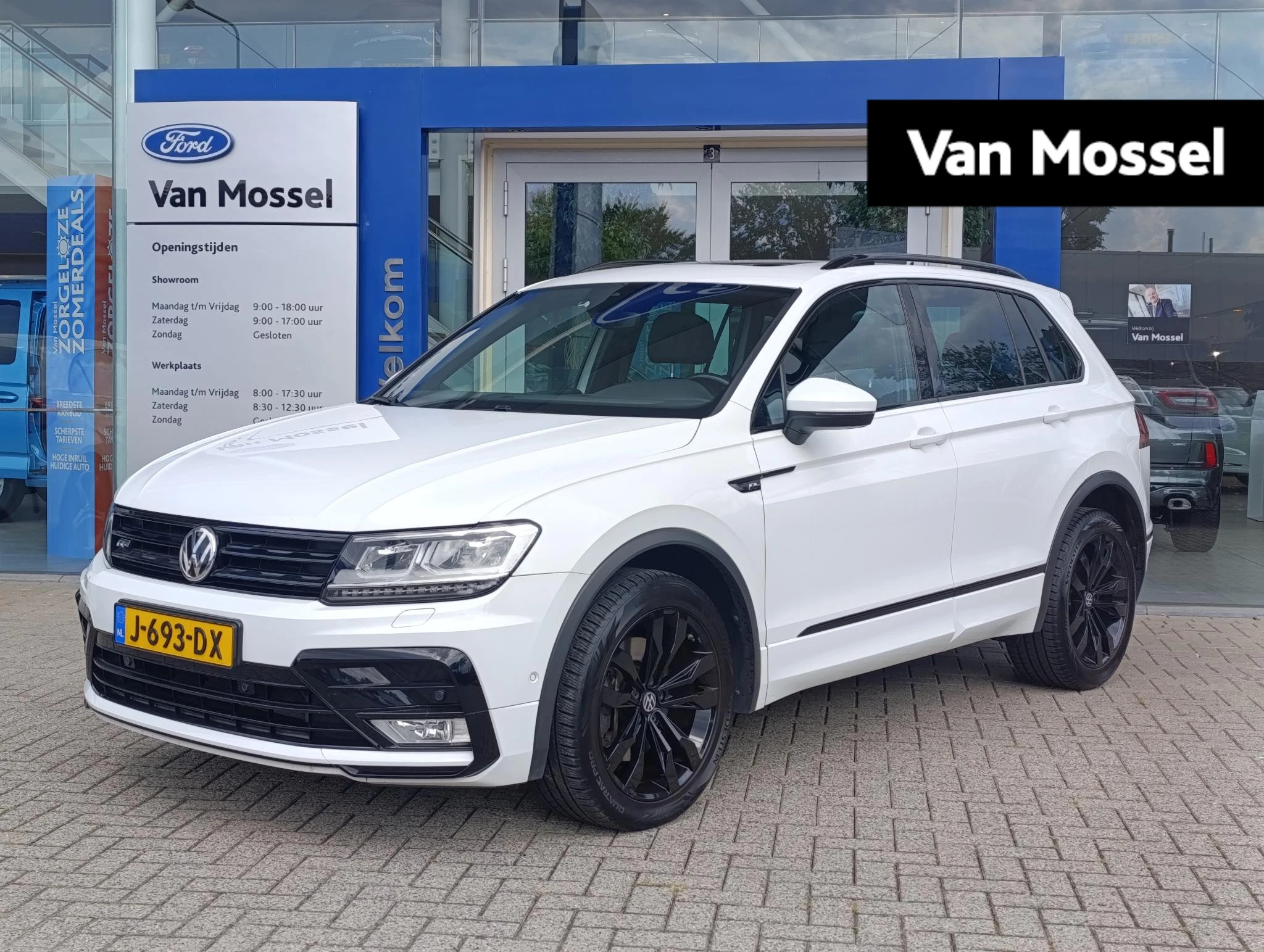 Volkswagen-Tiguan-image-0