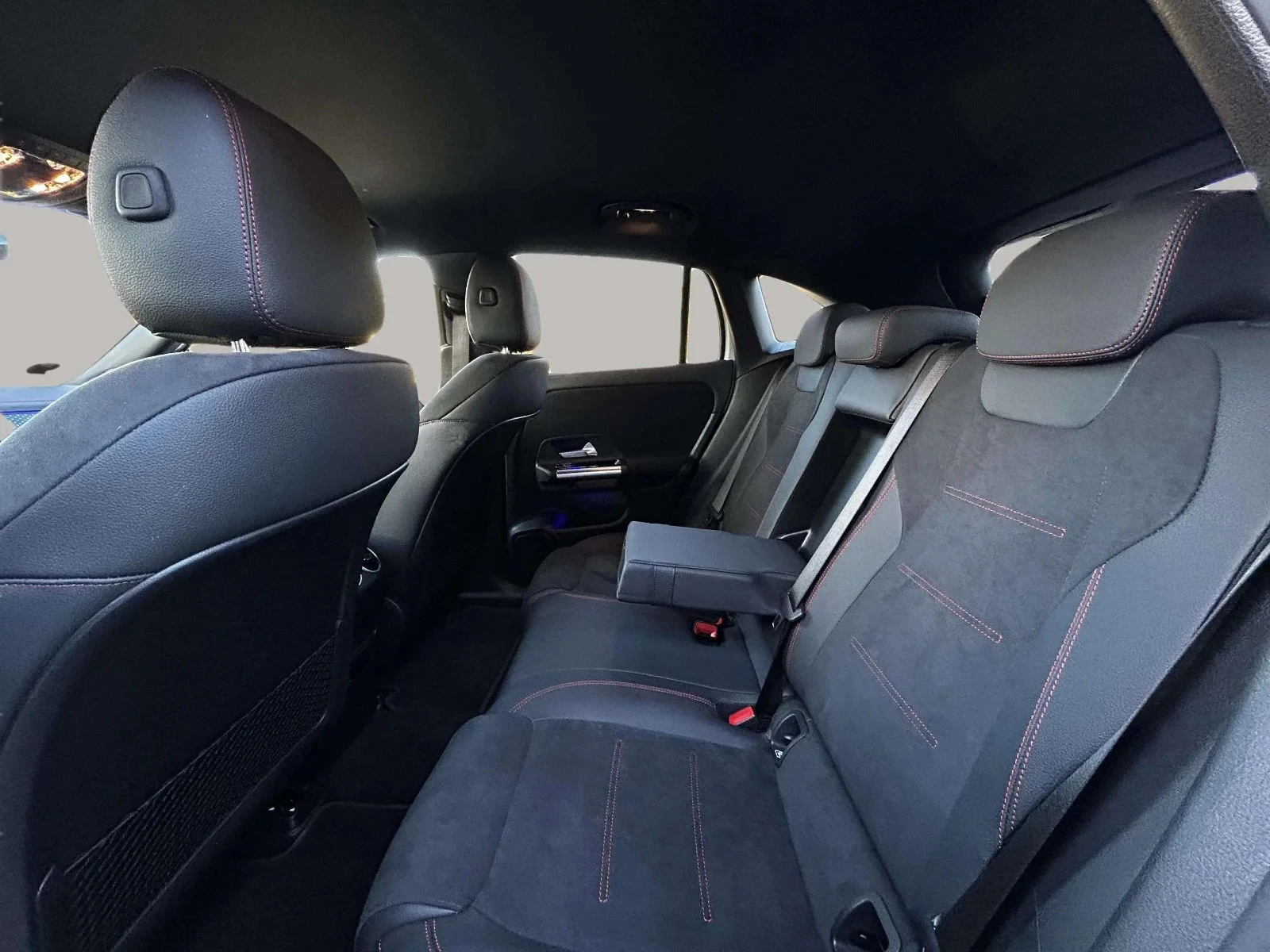 Mercedes-Benz-EQA-image-12