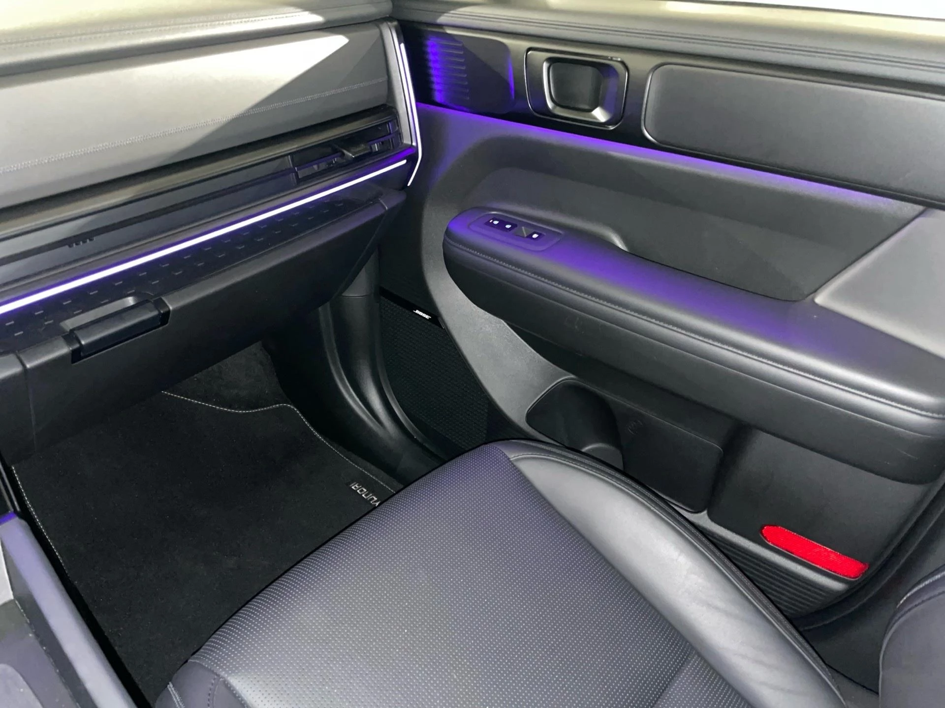 Hyundai-Santa Fe-image-8