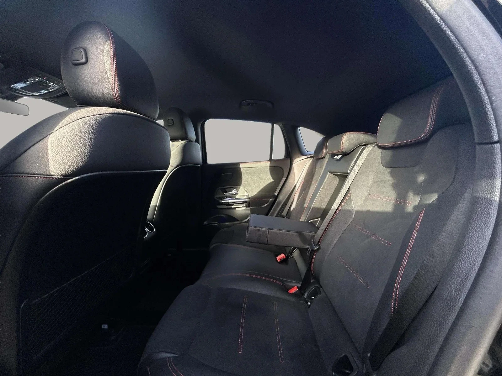 Mercedes-Benz-EQA-image-11