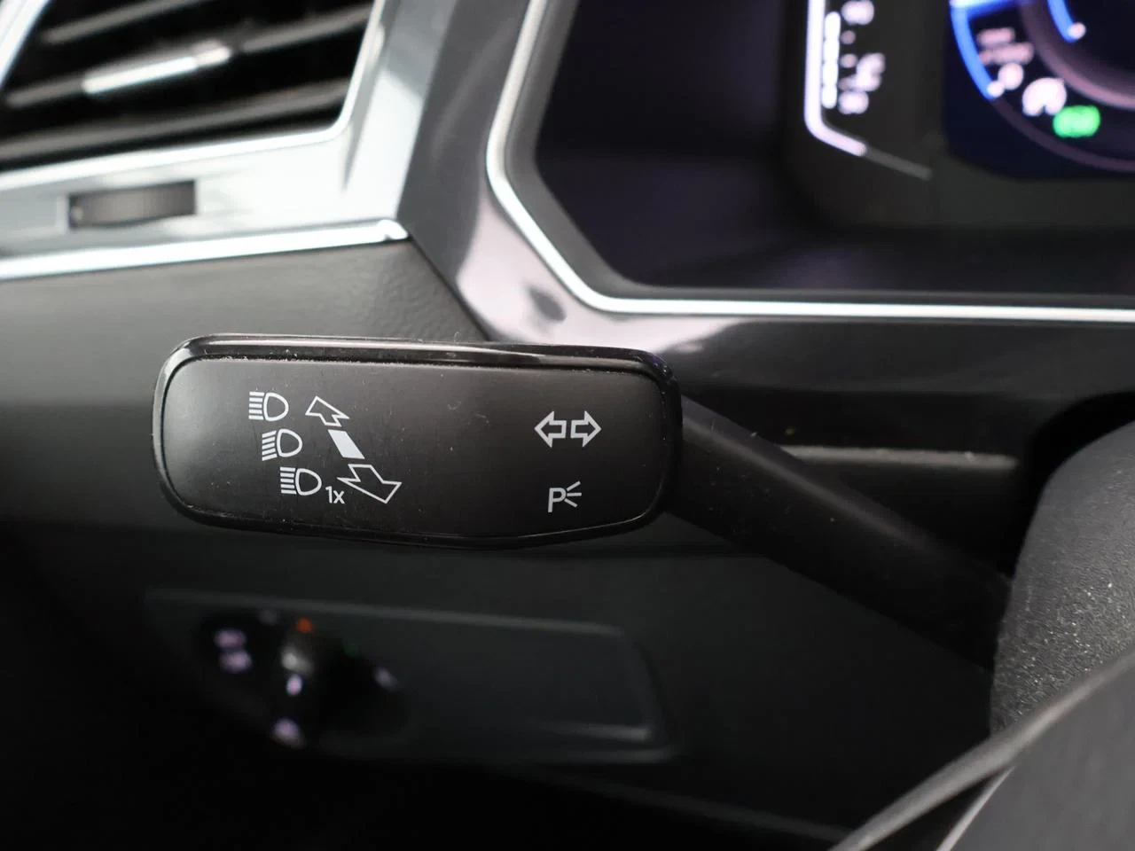 Volkswagen-Tiguan Allspace-image-23