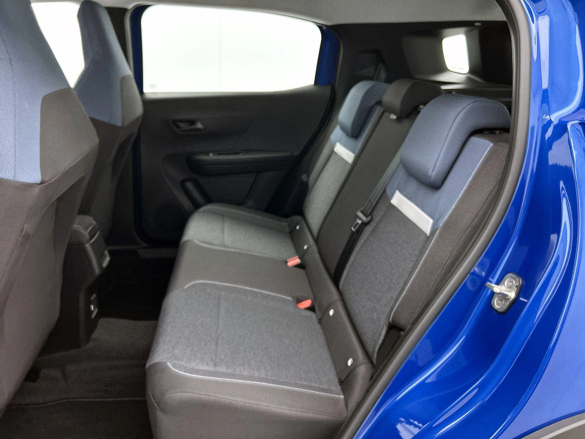 Opel Frontera 1.2 Turbo Hybrid Edition