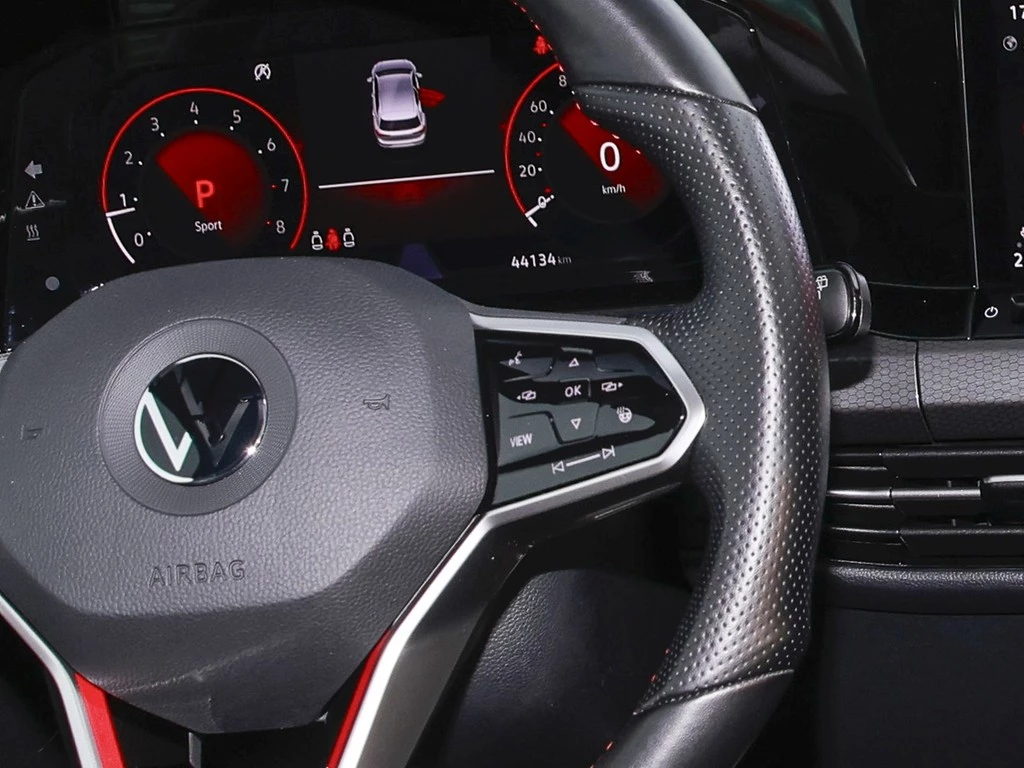 Volkswagen Golf VIII GTI 2,0 TSI DSG,LED,Kamera,Navi,ACC Lenkrad/Sitzheizung,Climatronic,ALU