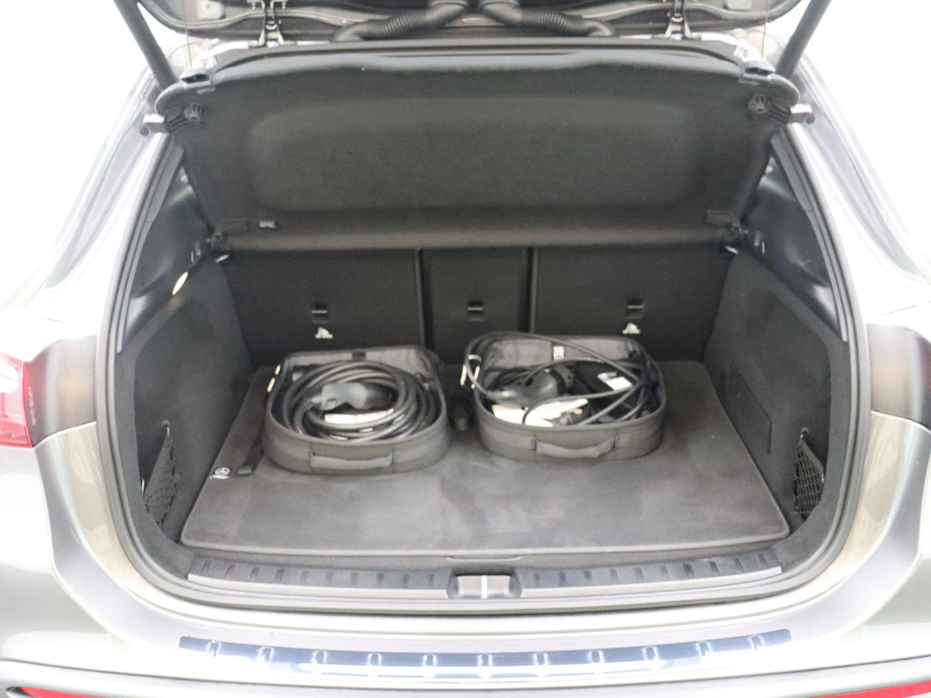 Mercedes-Benz-EQA-image-18