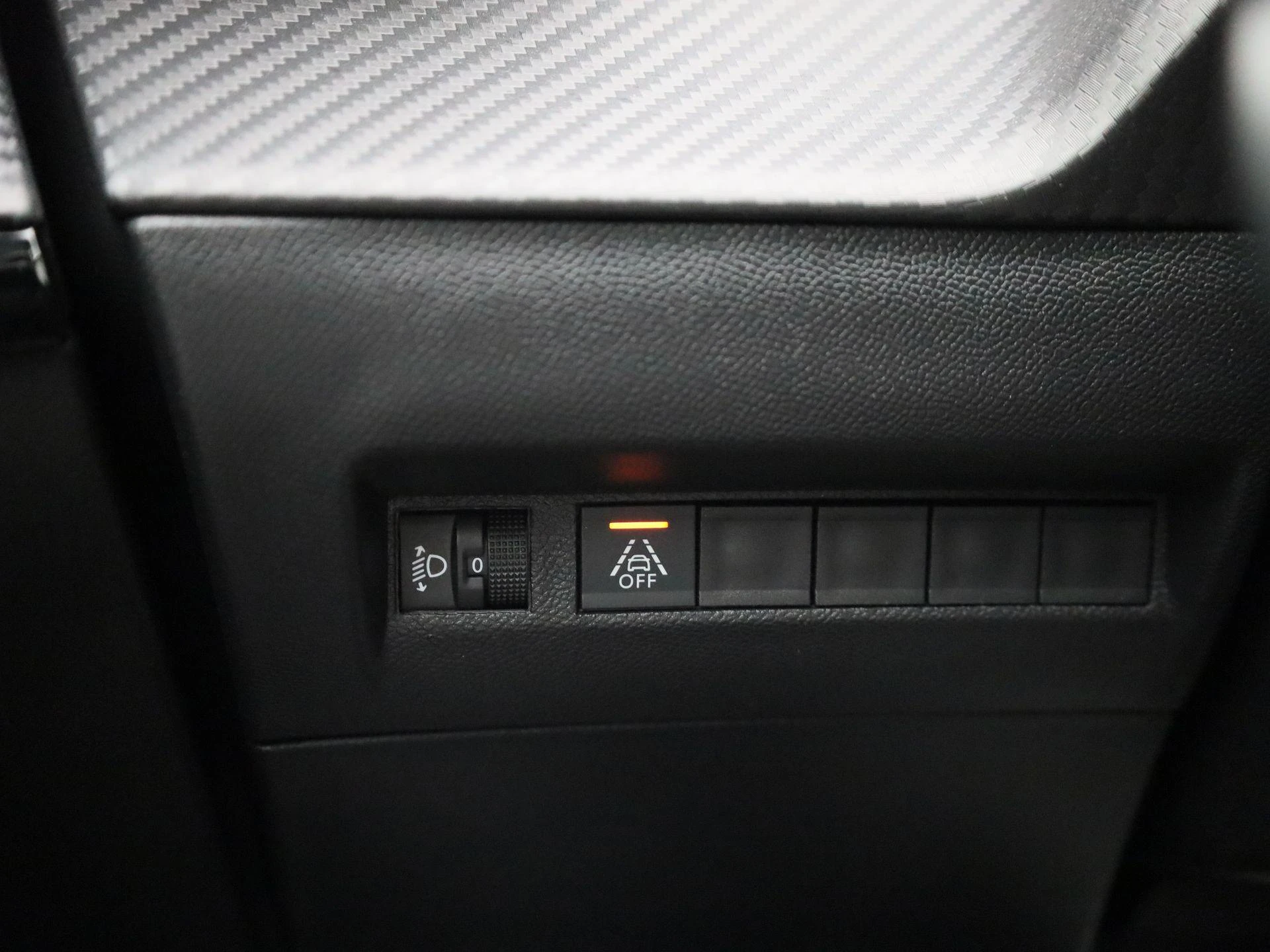 Peugeot-208-image-21