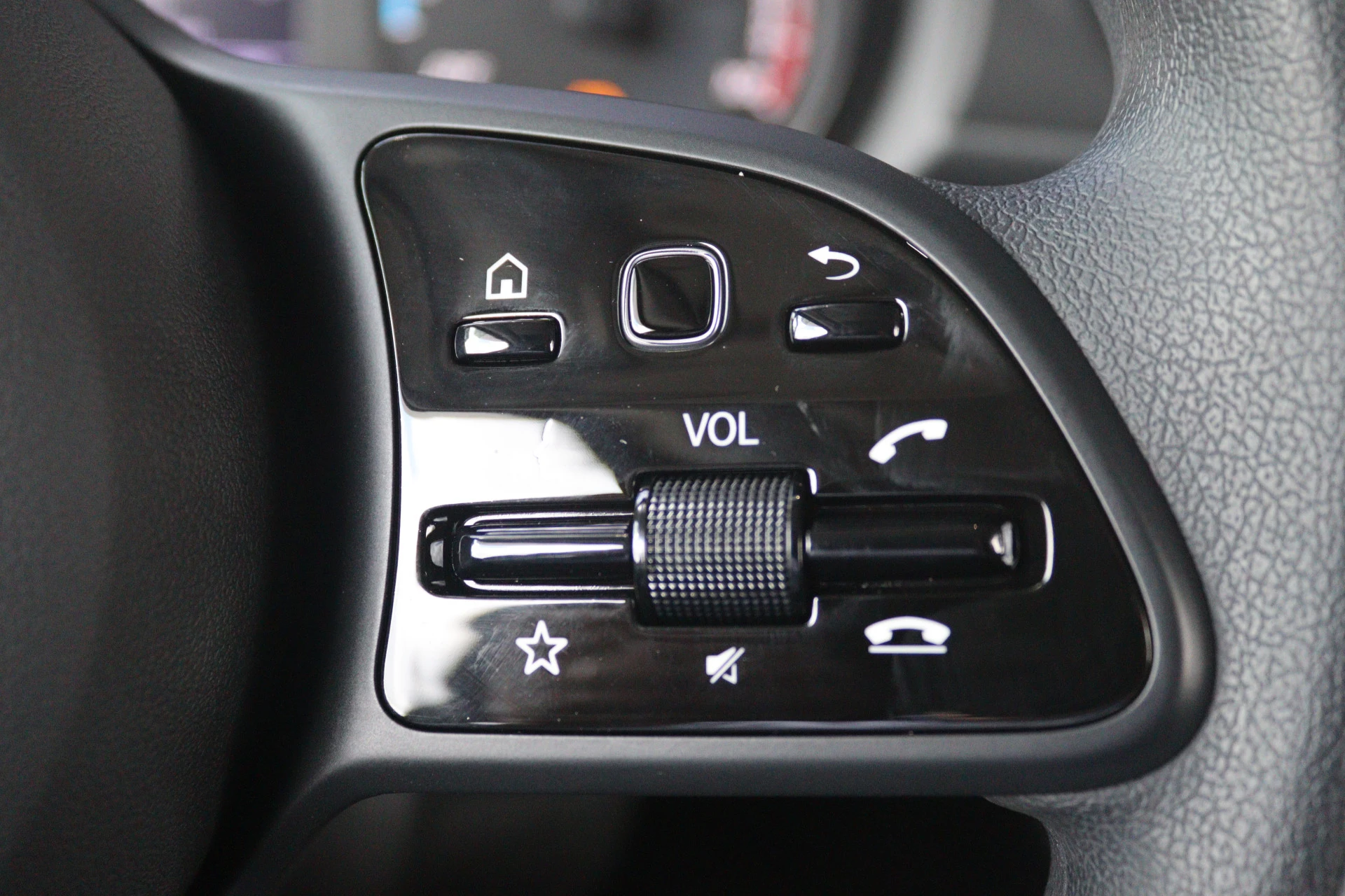 Mercedes-Benz-eCitan-image-9