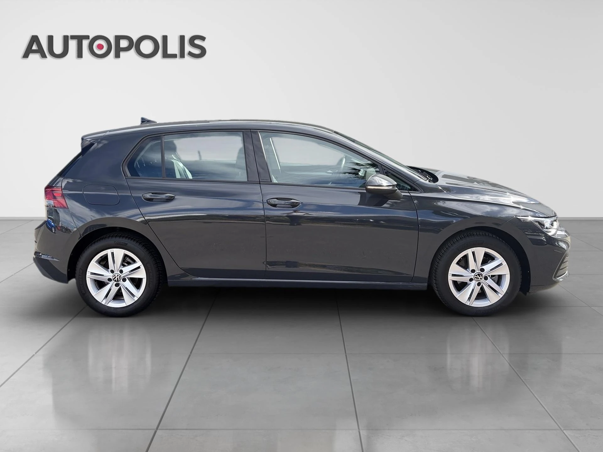 Volkswagen-Golf-image-11