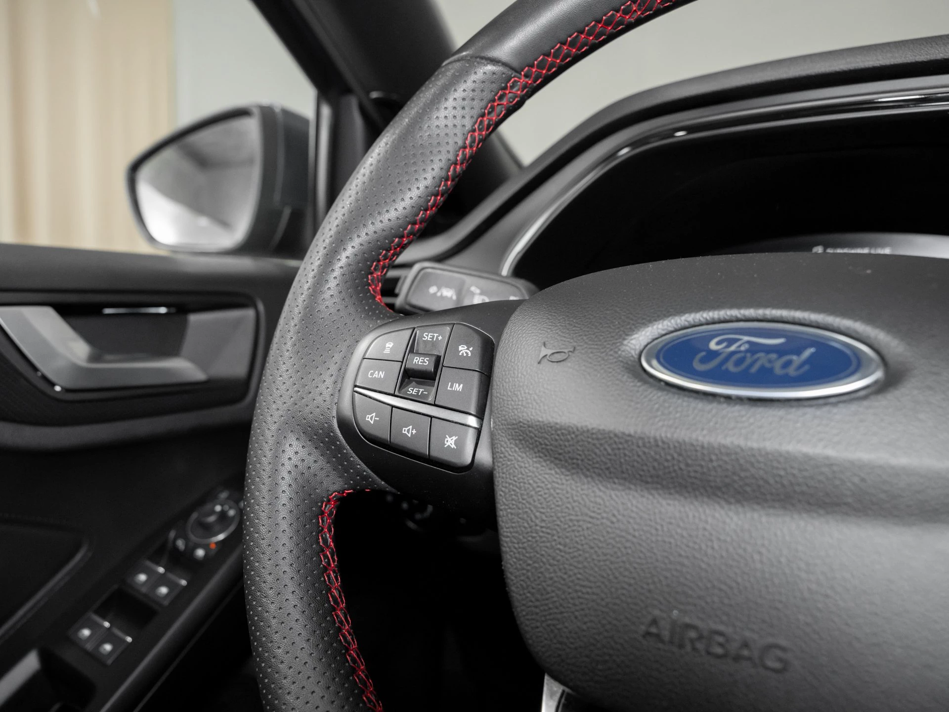 Ford Focus ST-Line X Turnier AHK ACC LED Kamera