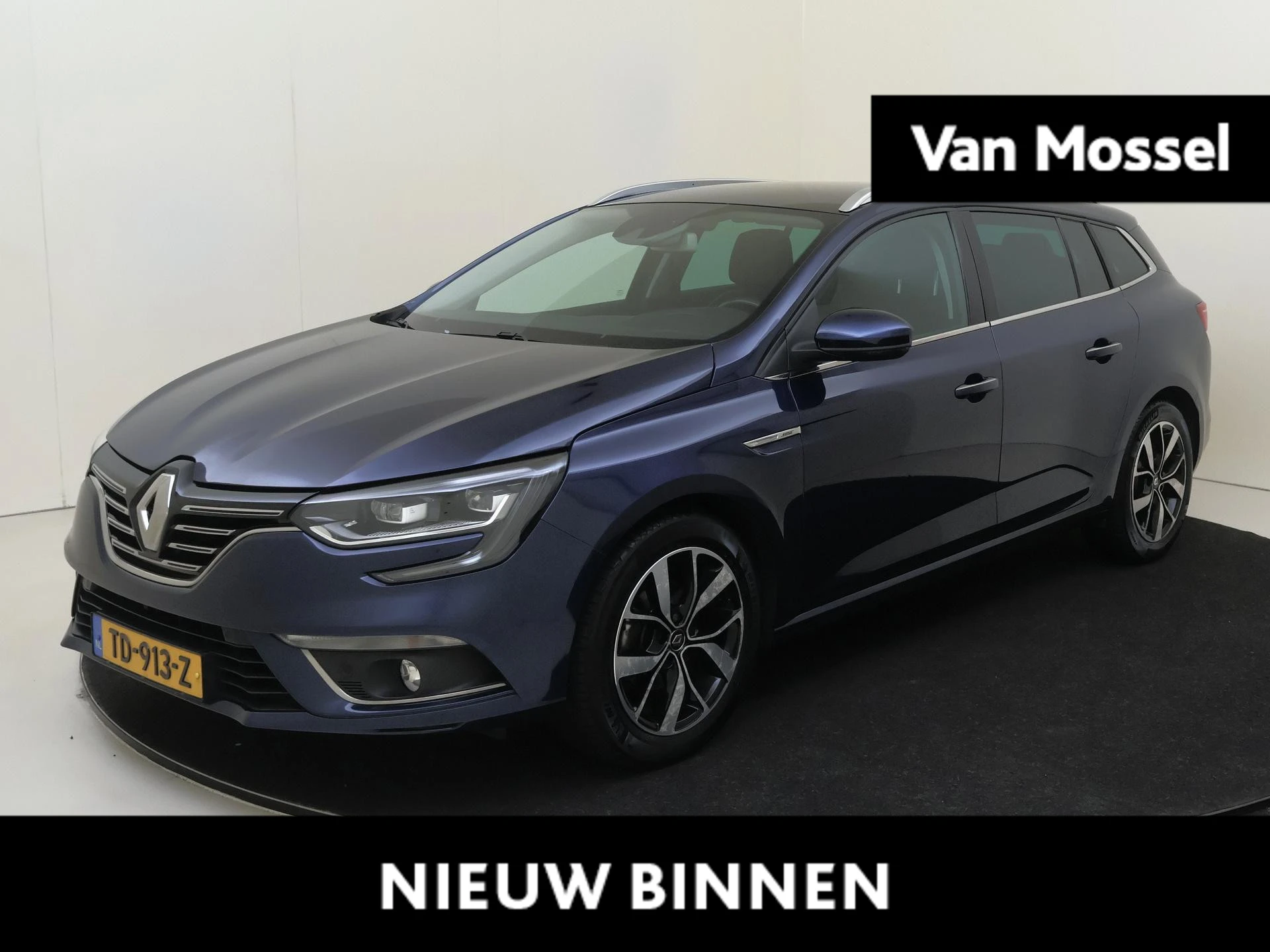 Renault-Mégane Estate-image-0