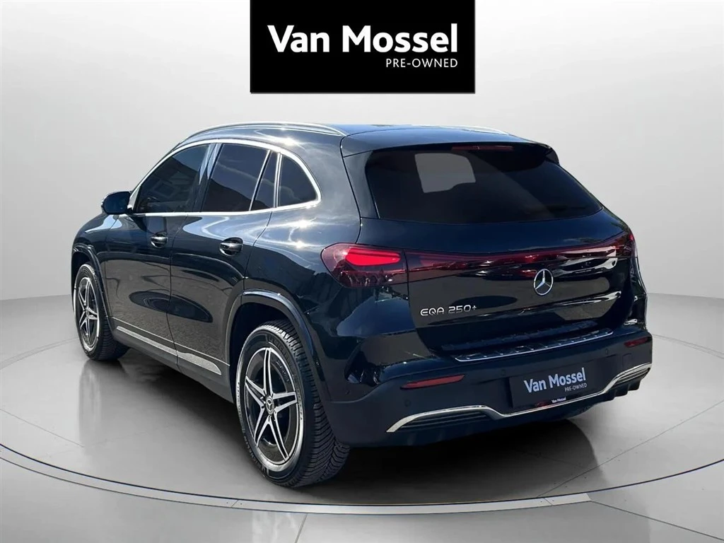 Mercedes-Benz-EQA-image-6