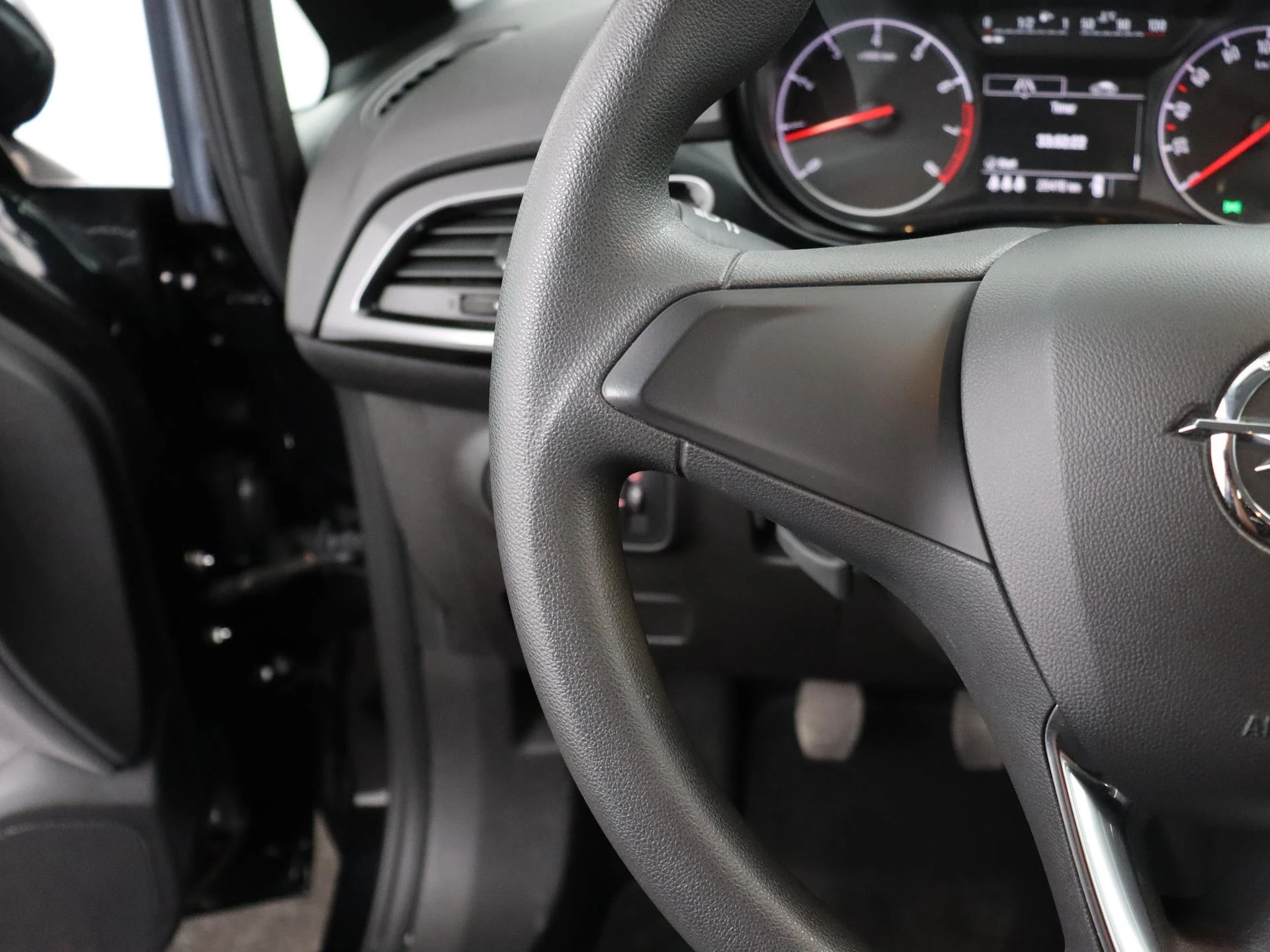 Opel-Corsa-image-15