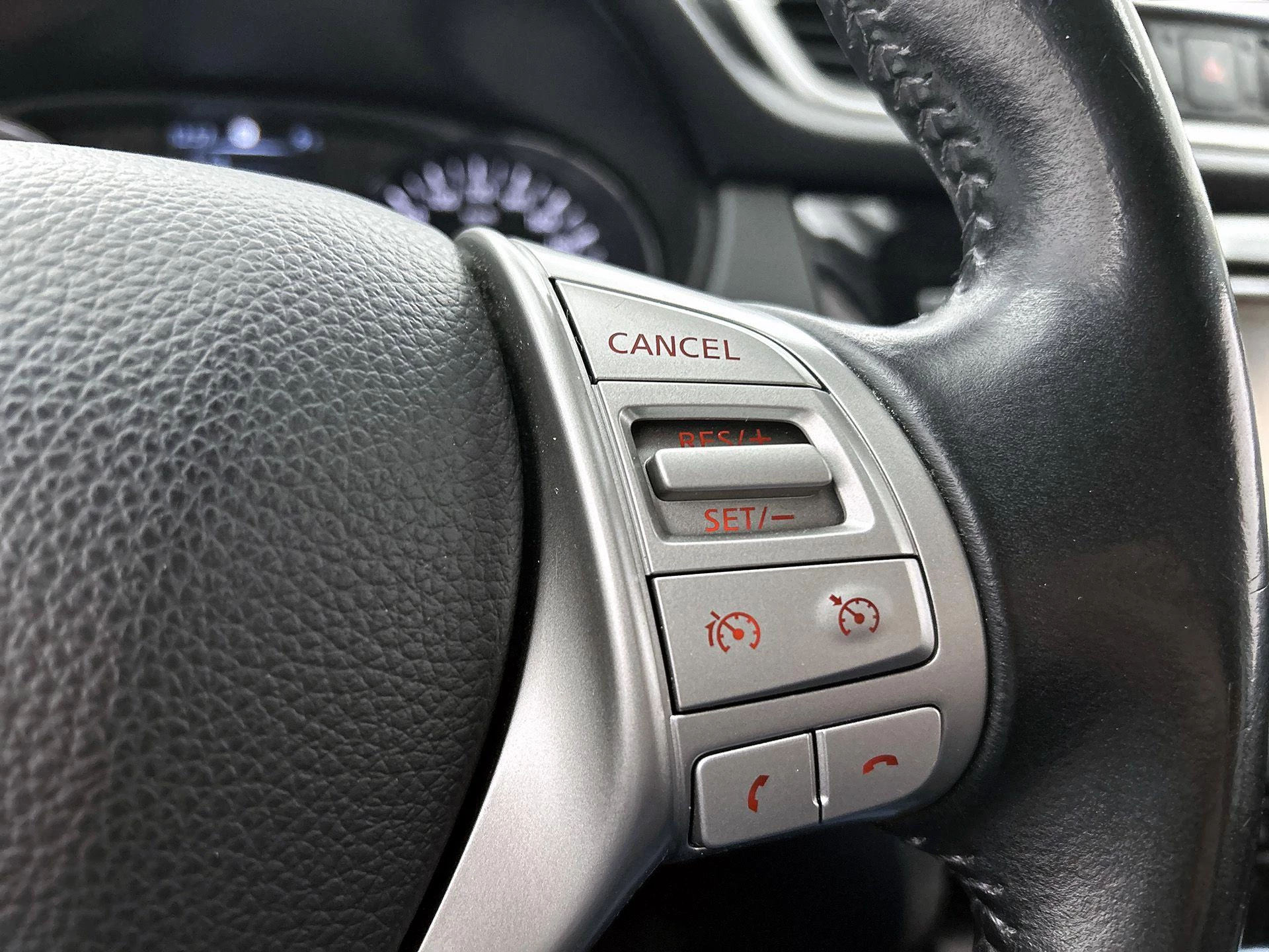 Nissan-QASHQAI-image-9