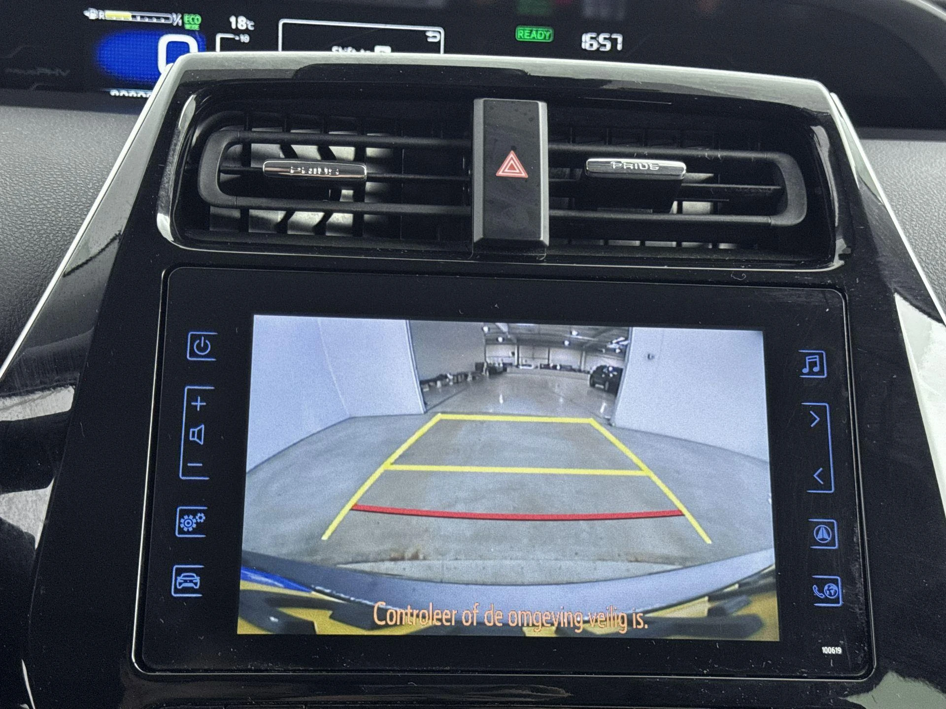 Toyota-Prius-image-10